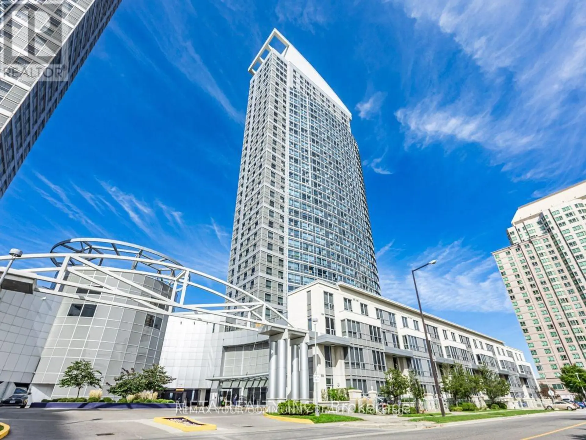 #3002 38 LEE CENTRE DRIVE - Image 1