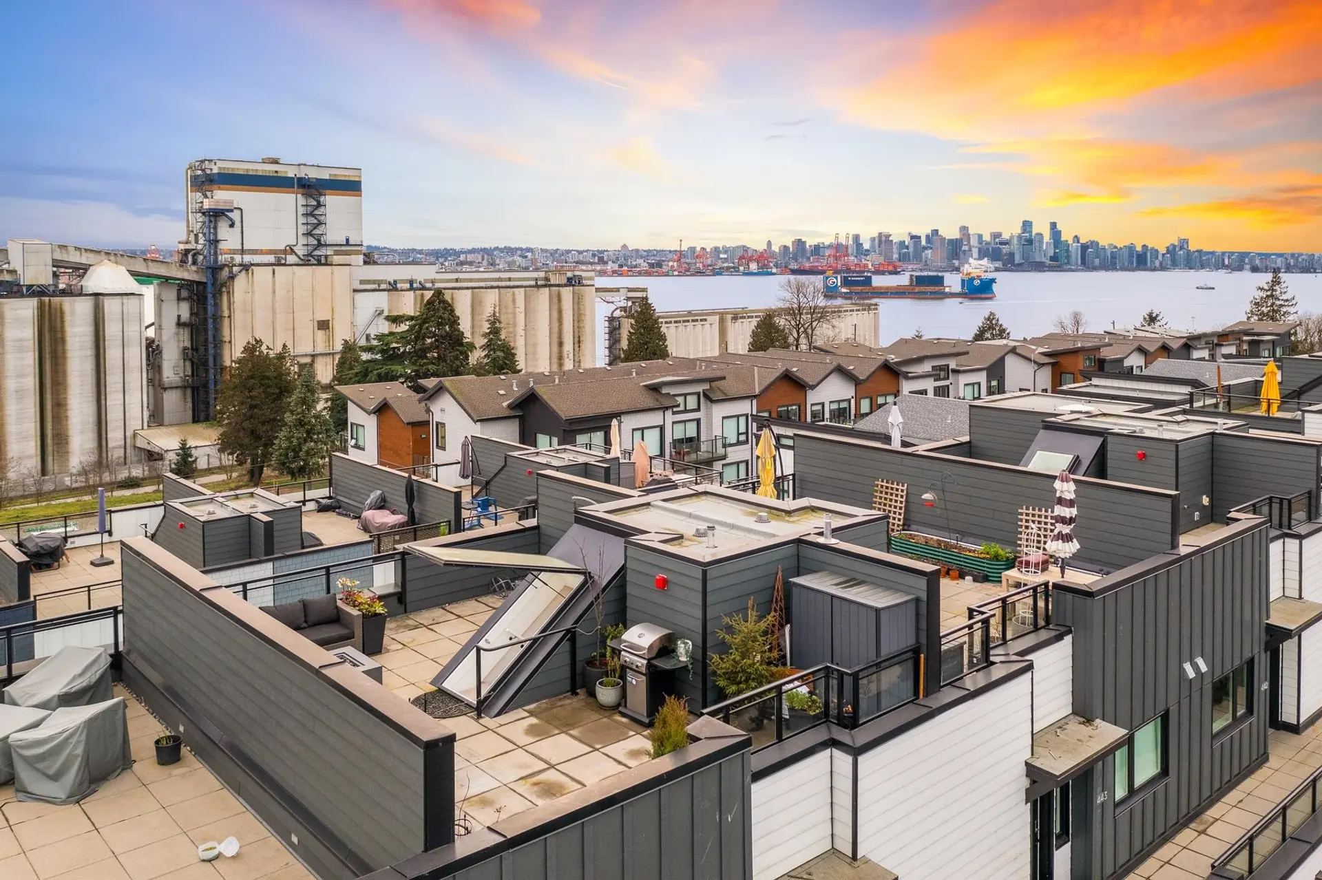 Property at #444 545 E 2nd Street, North Vancouver, BC
