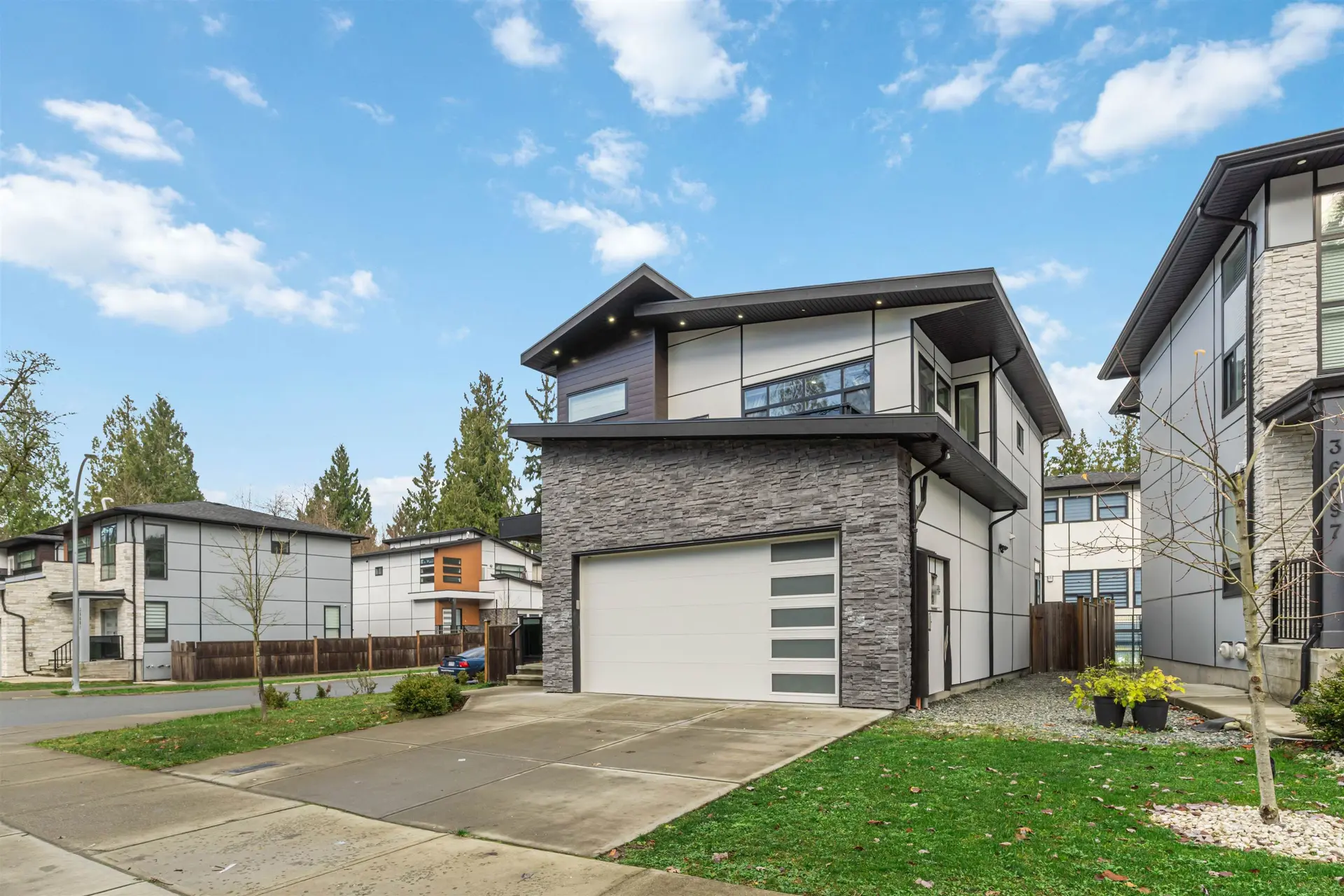 Property at 36689 Dianne Brook Avenue, Abbotsford, BC