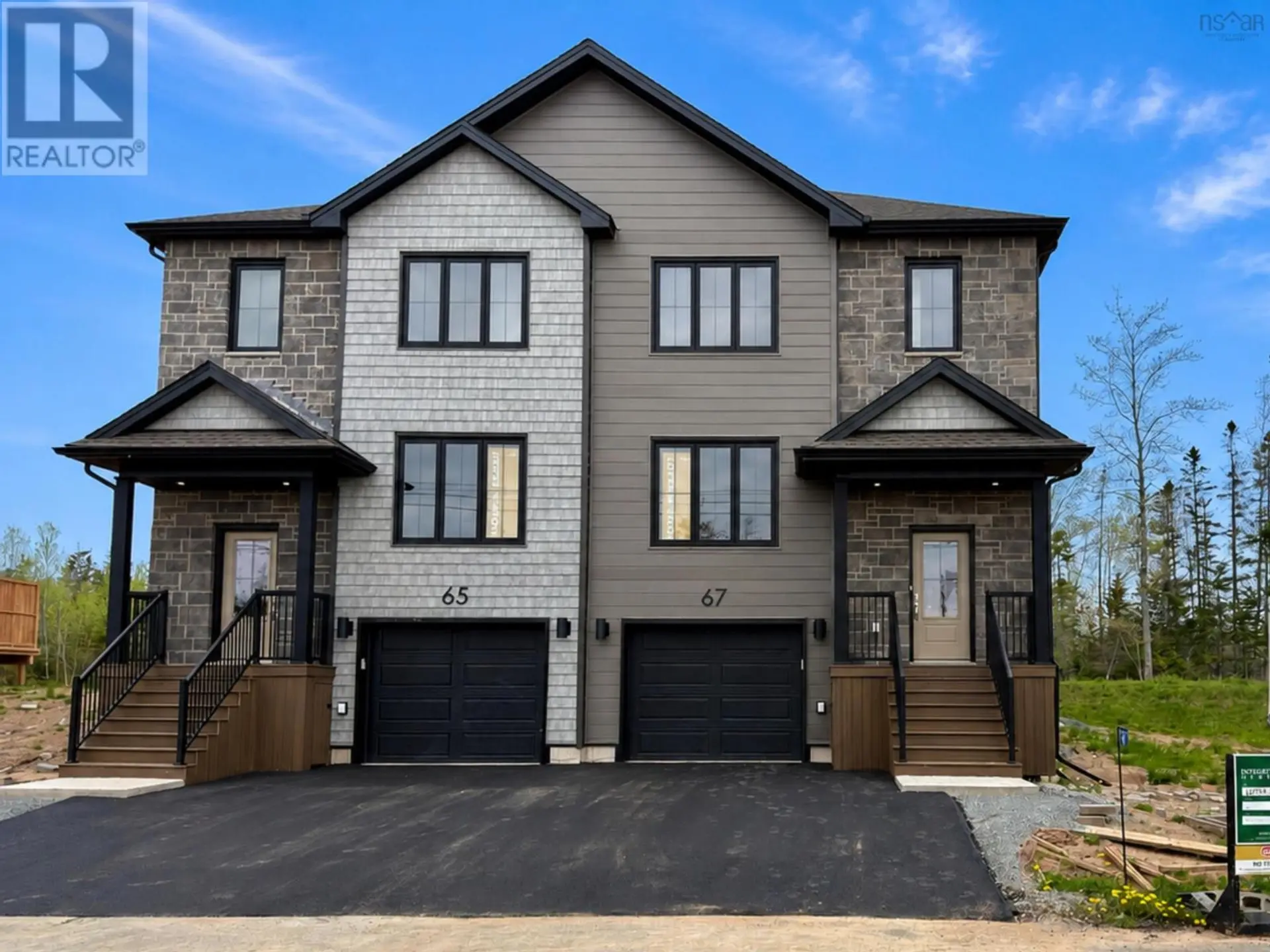 L043B 67 Lew Crescent - Image 1