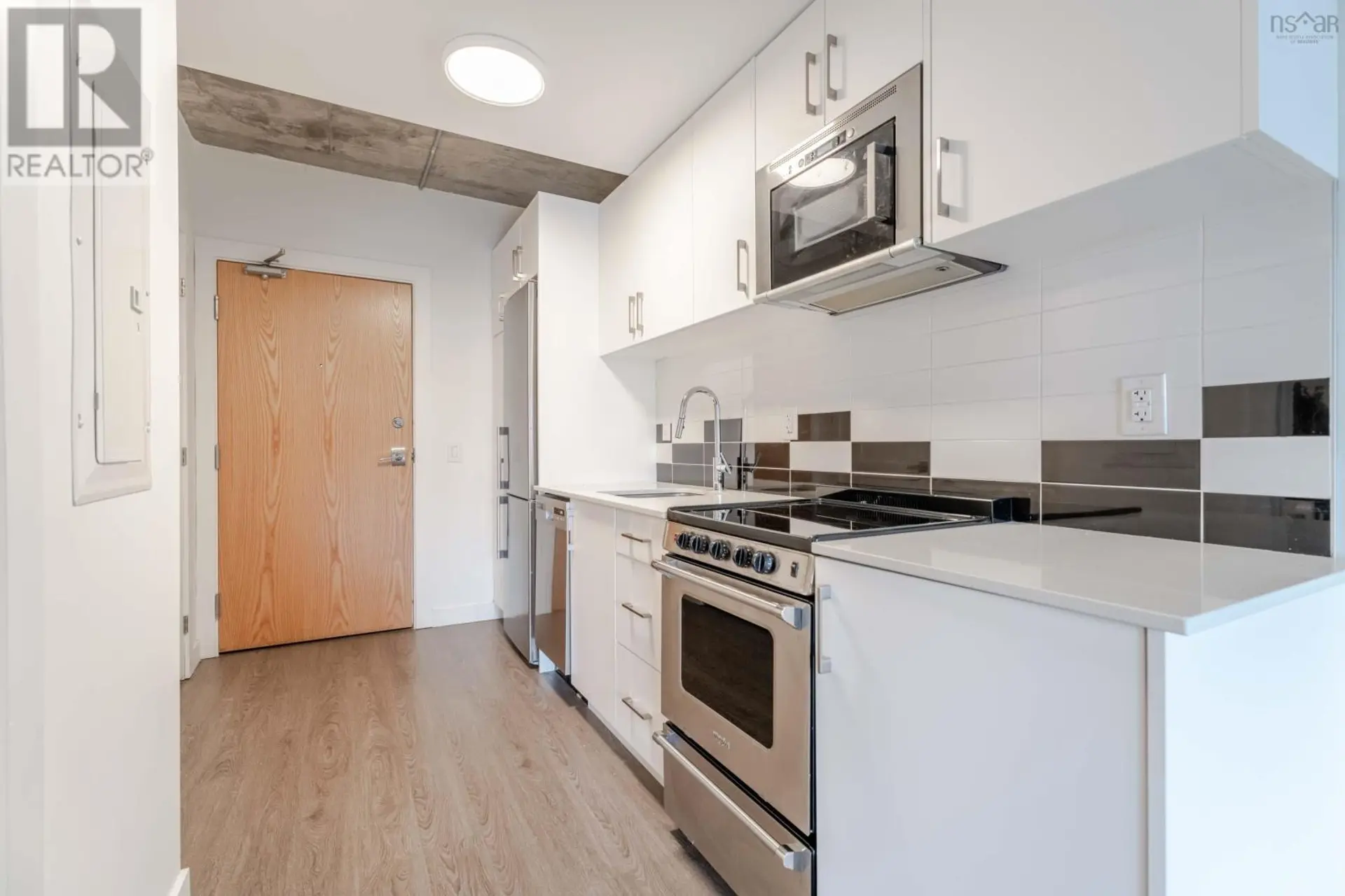 #210 5684 West Street - Image 4