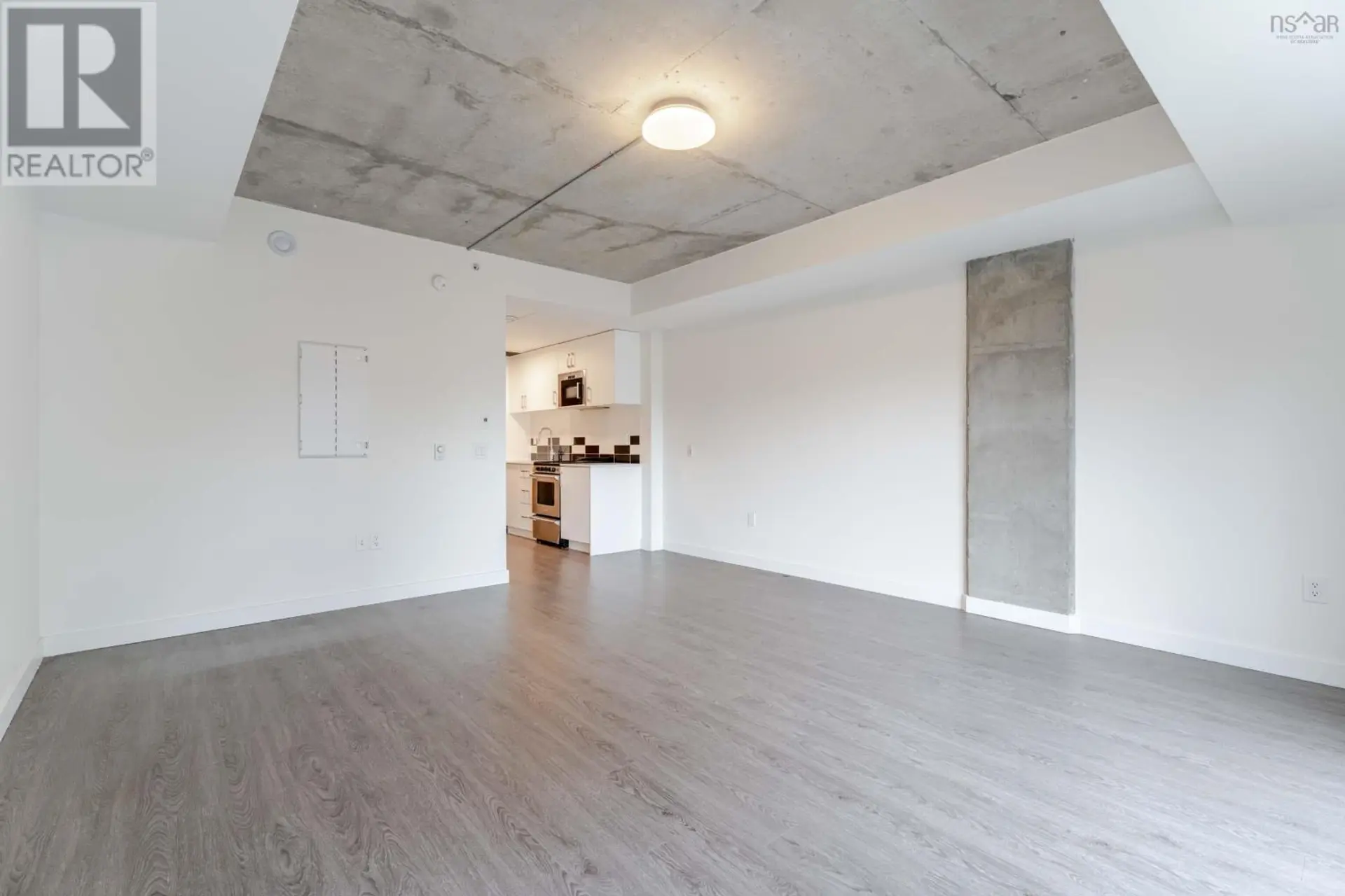 #210 5684 West Street - Image 8