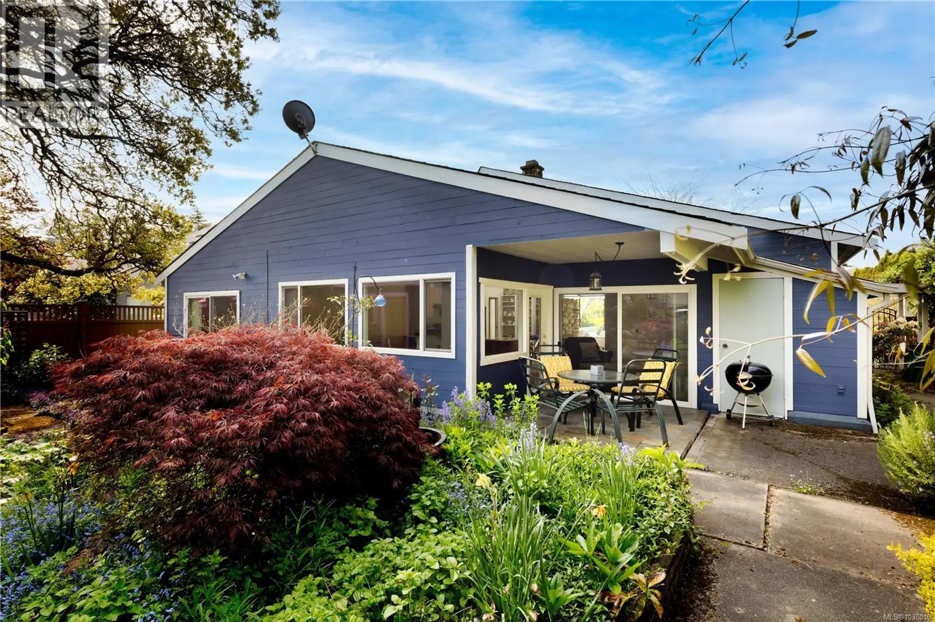 Property at 4395 Robinwood Dr, Saanich, BC