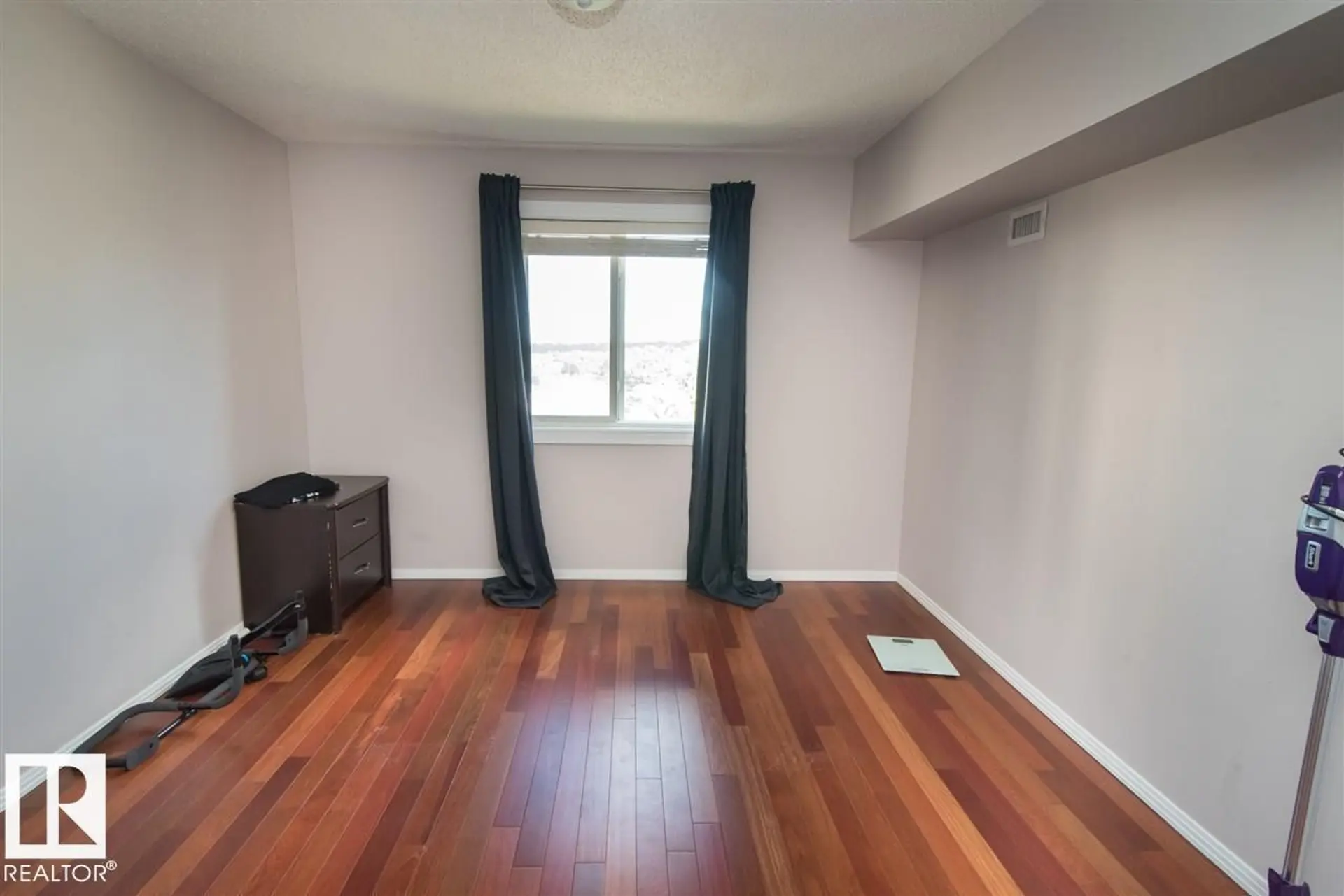 #211 9640 105 ST NW - Image 5