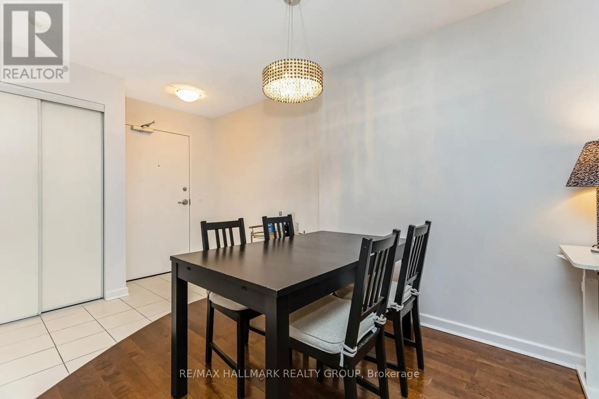 #502 138 SOMERSET STREET W - Image 8