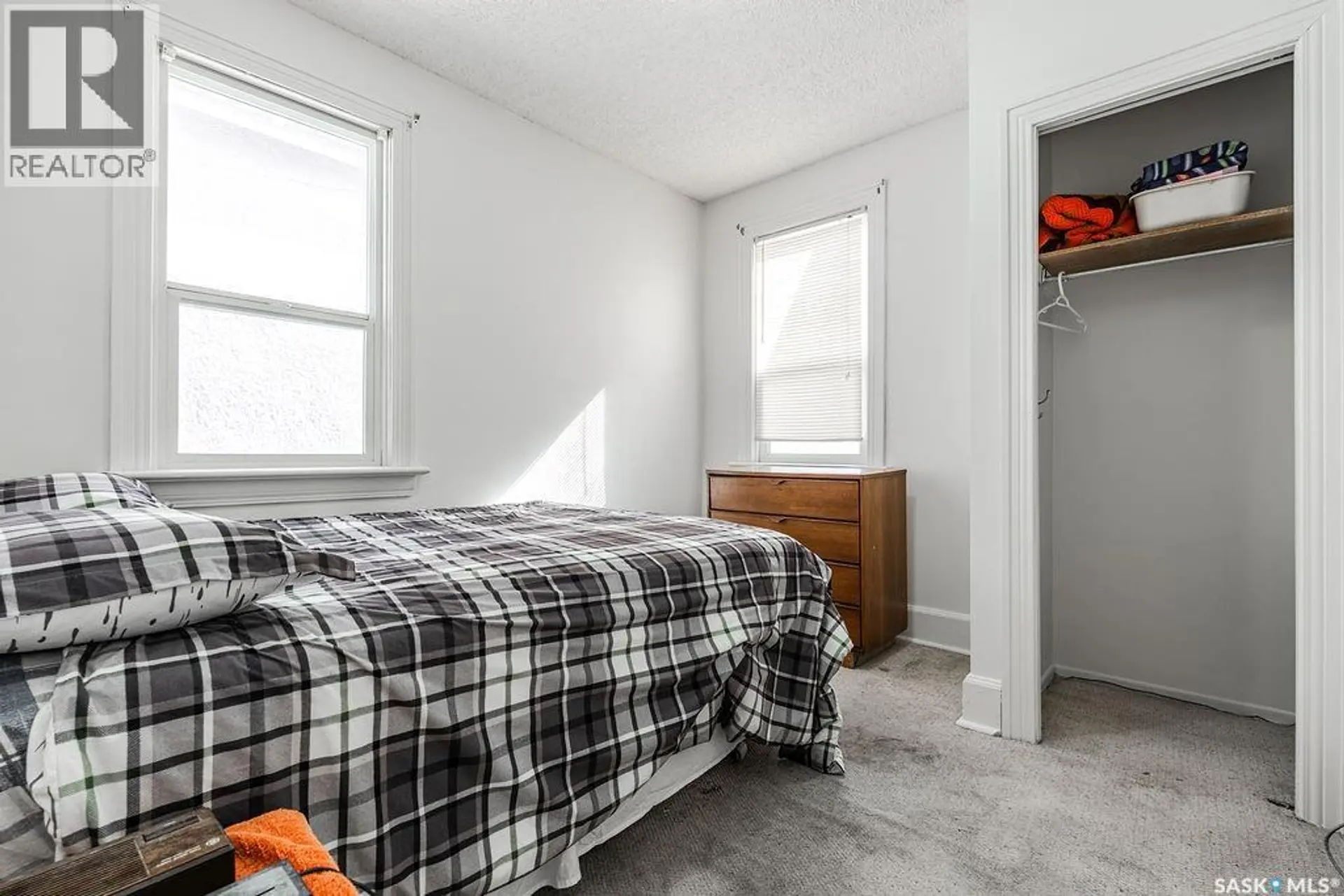 1304 Broadway AVENUE - Image 10