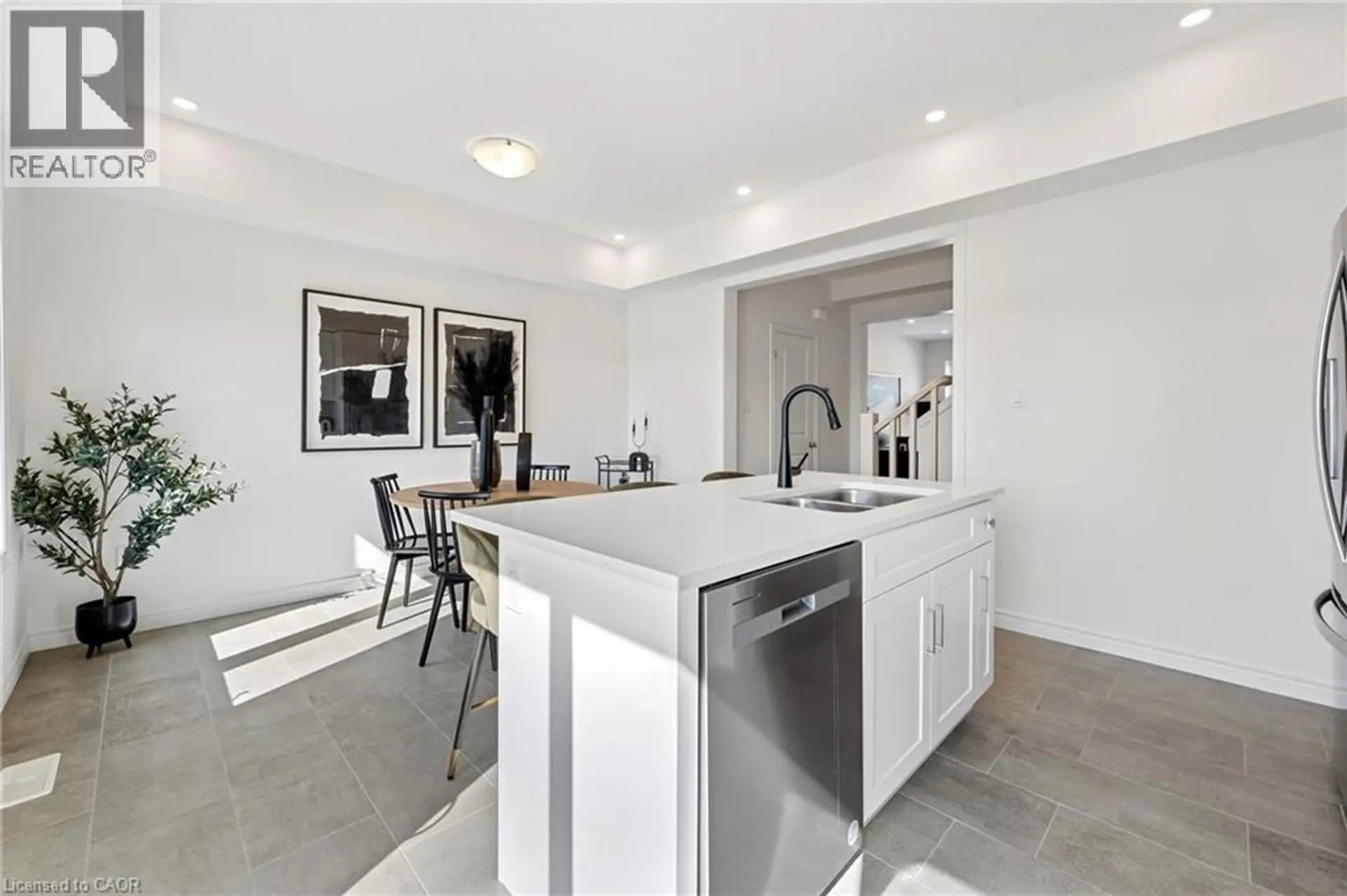 14 SORA Lane - Image 14