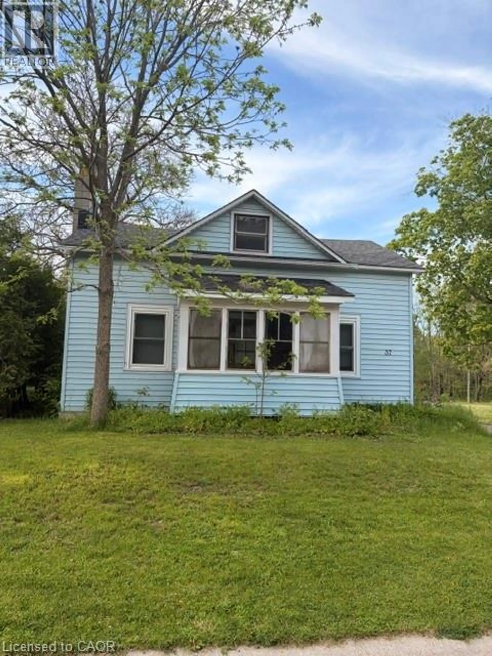 37 YOUNG Street - Image 7