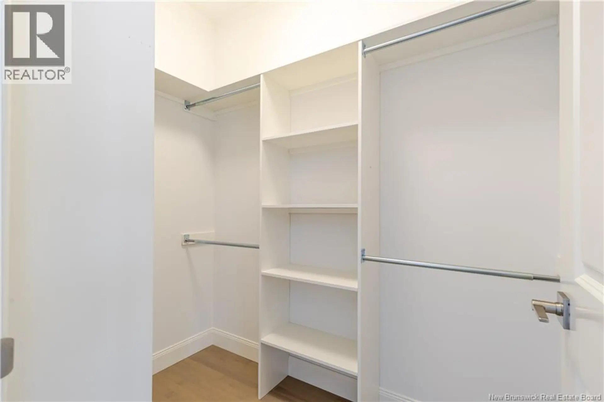 16 Mayflower Street - Image 10