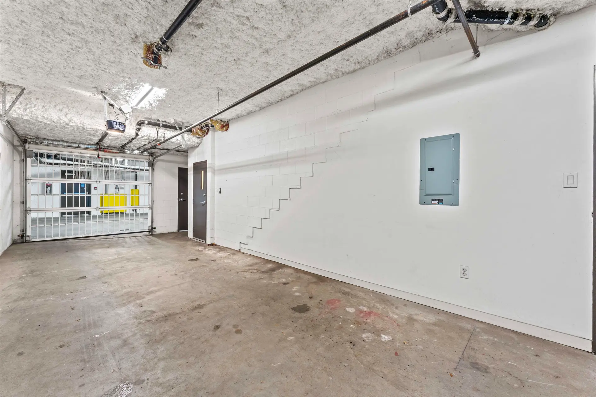 #15 5771 Irmin Street - Image 15