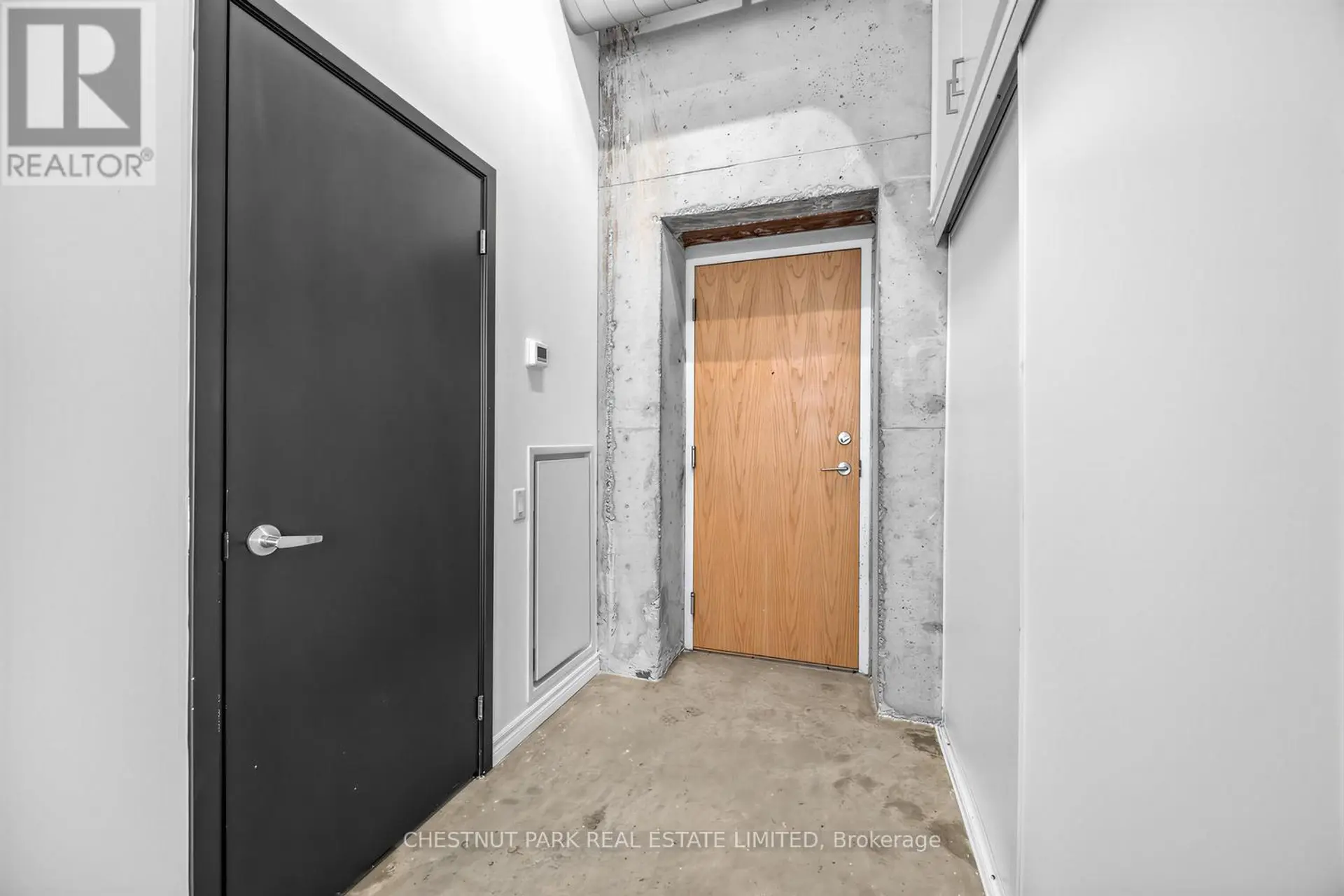 #301 363 SORAUREN AVENUE - Image 16