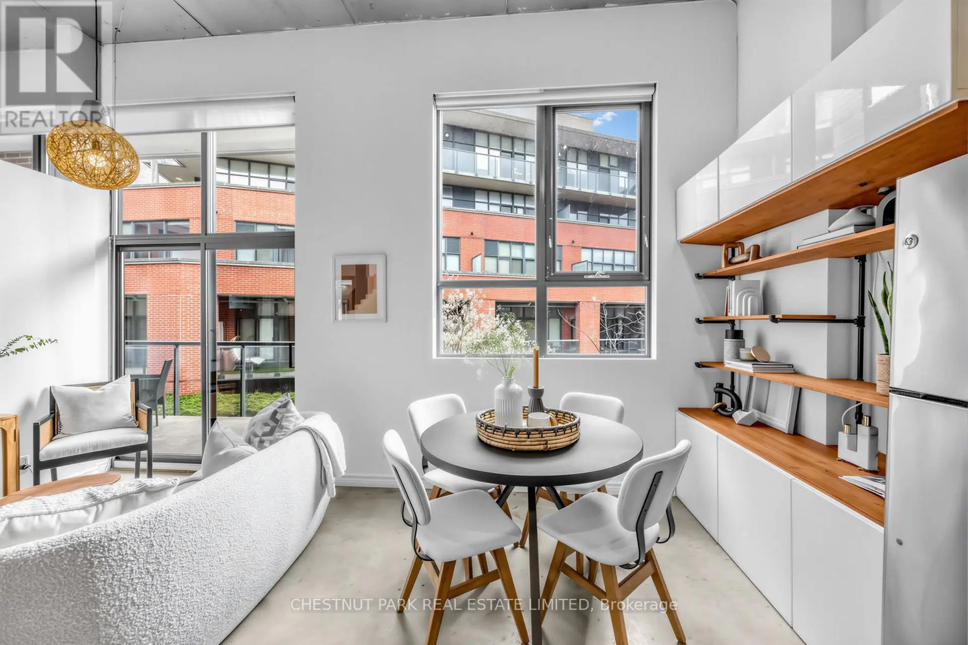 #301 363 SORAUREN AVENUE - Image 6