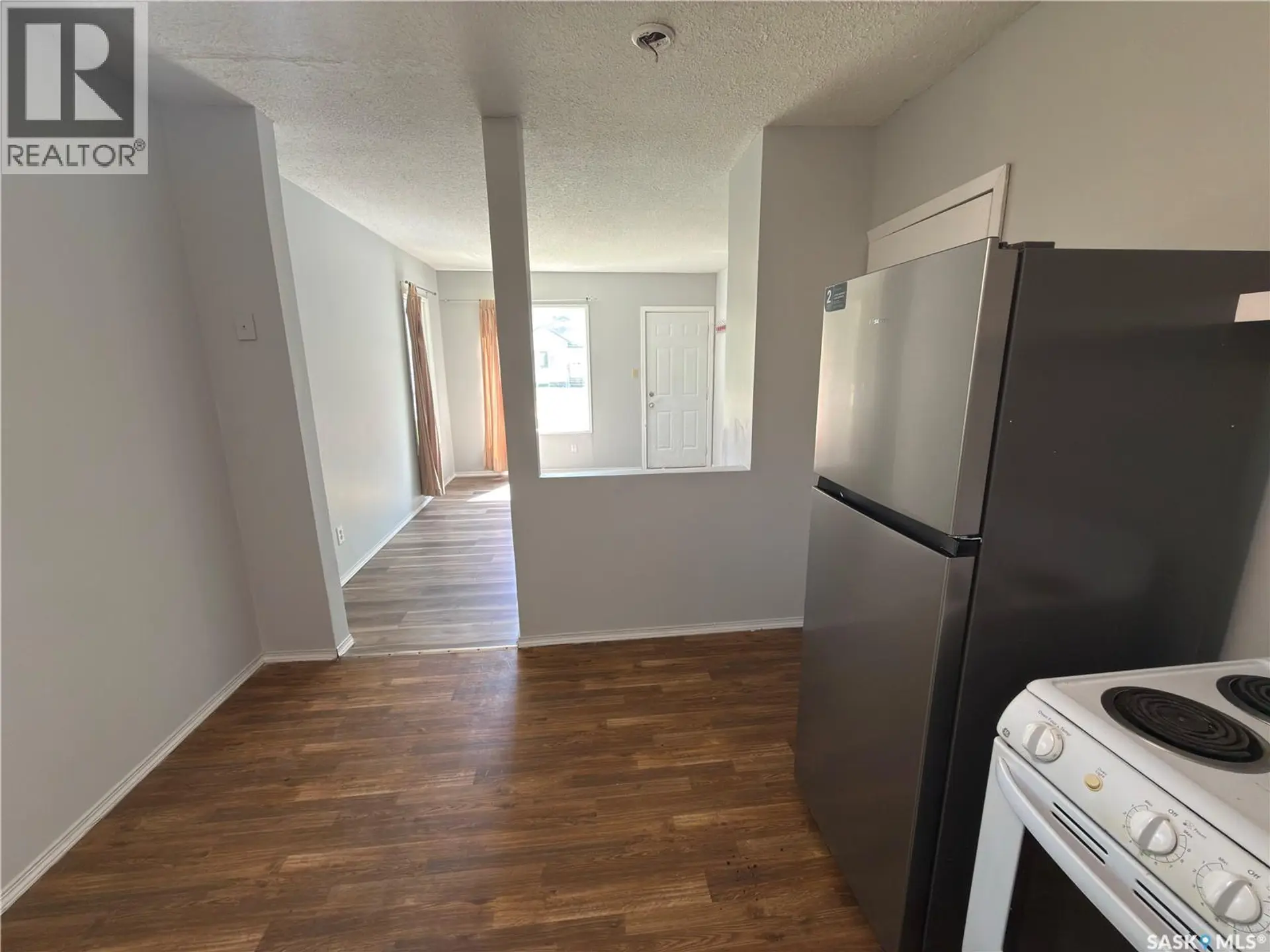 844 13th STREET W - Image 5