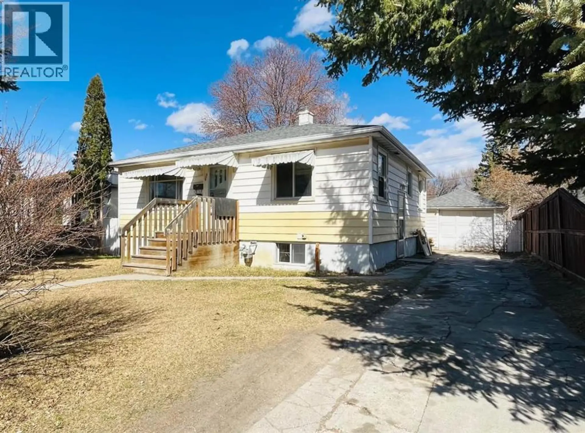 428 32 Avenue NW - Image 1