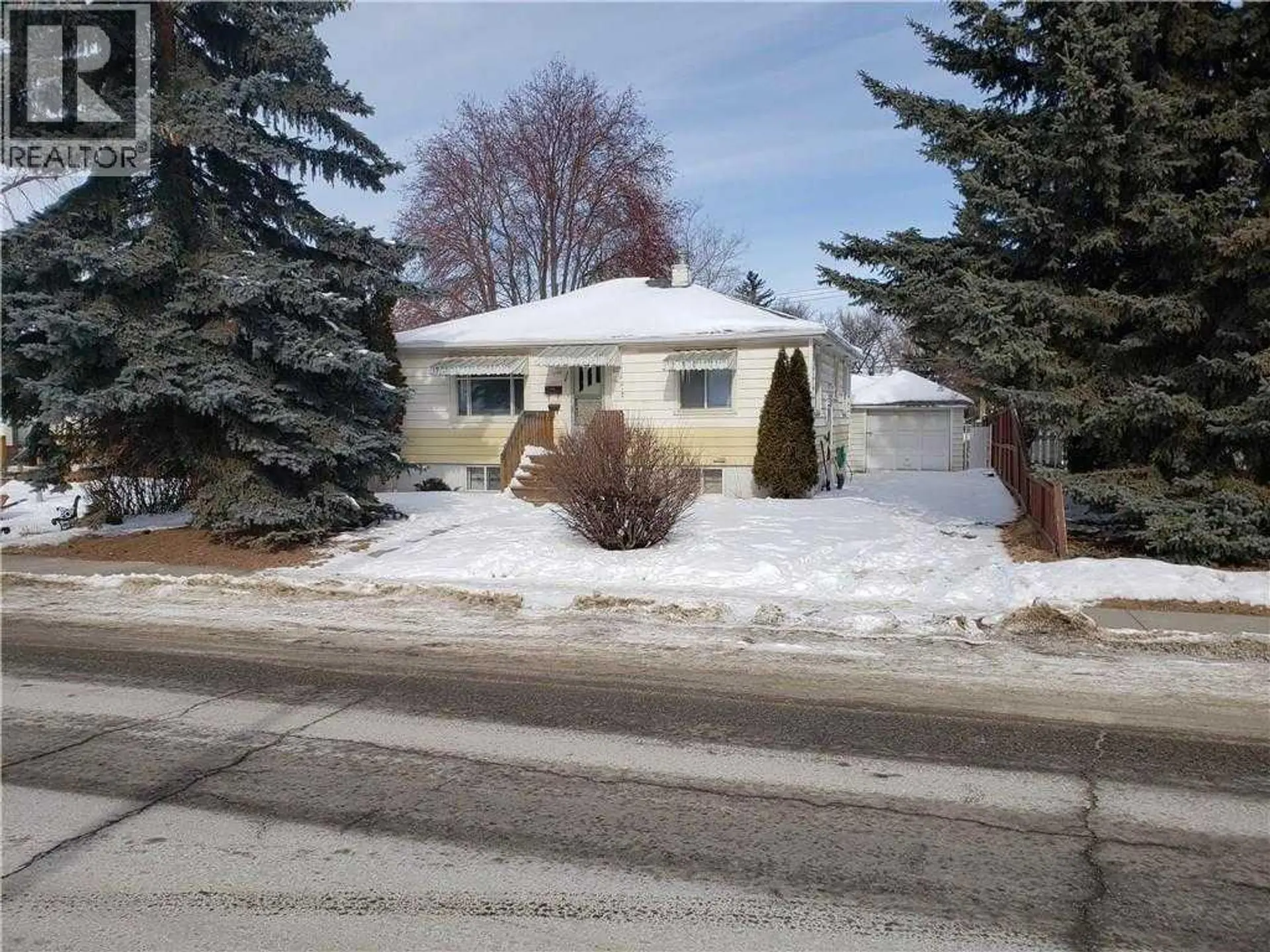 428 32 Avenue NW - Image 3