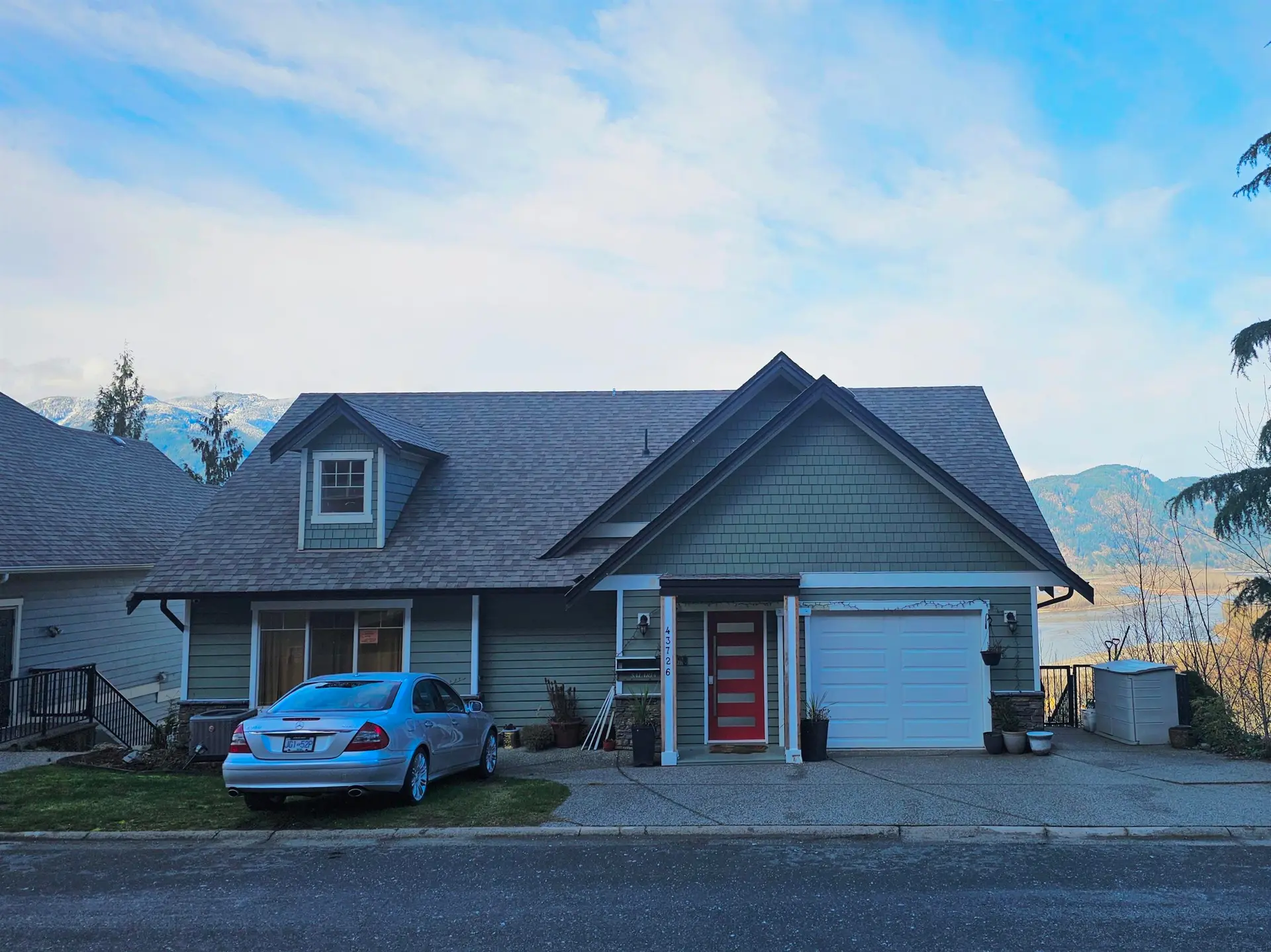 Property at 43726 Alameda Drive, Chilliwack, BC