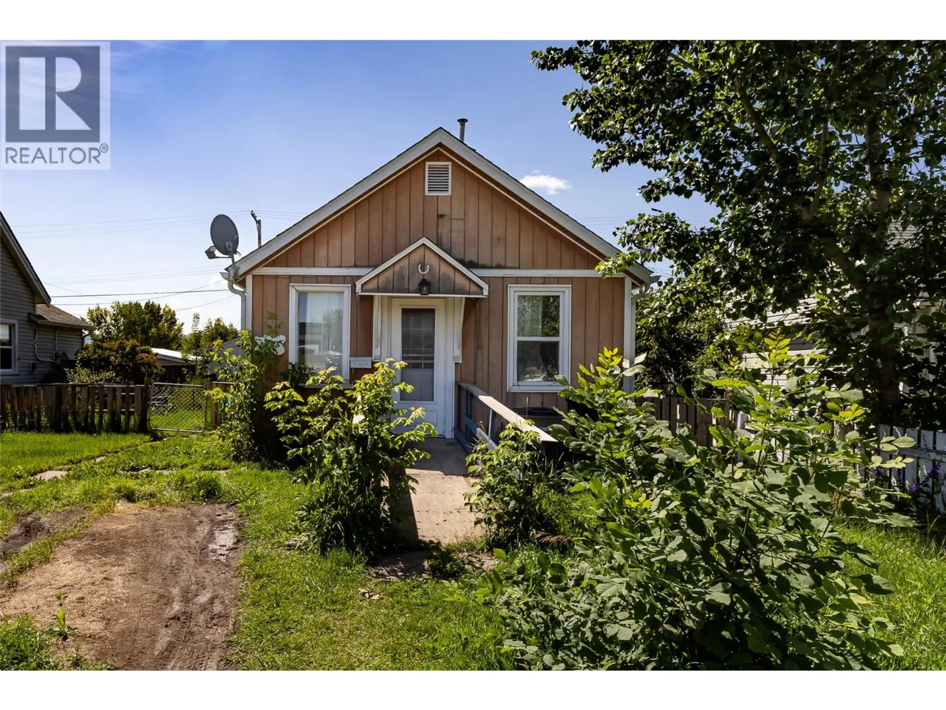 Property at 1205 104 Avenue, Dawson Creek, BC