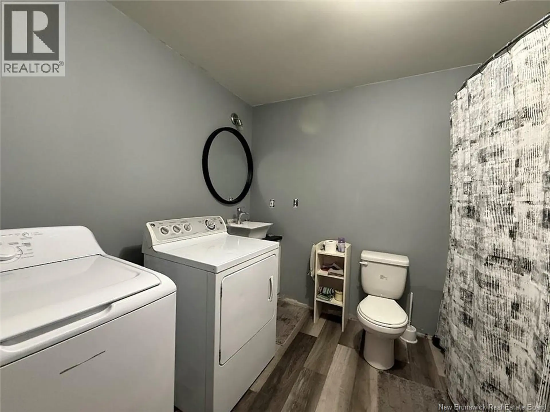 1043 Victoria Street - Image 11