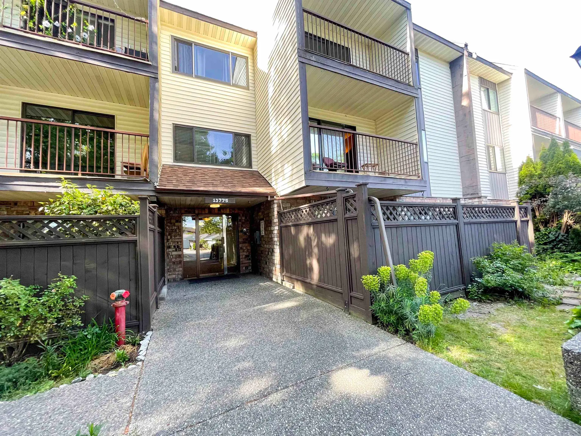 #207 13775 74 Avenue - Image 2