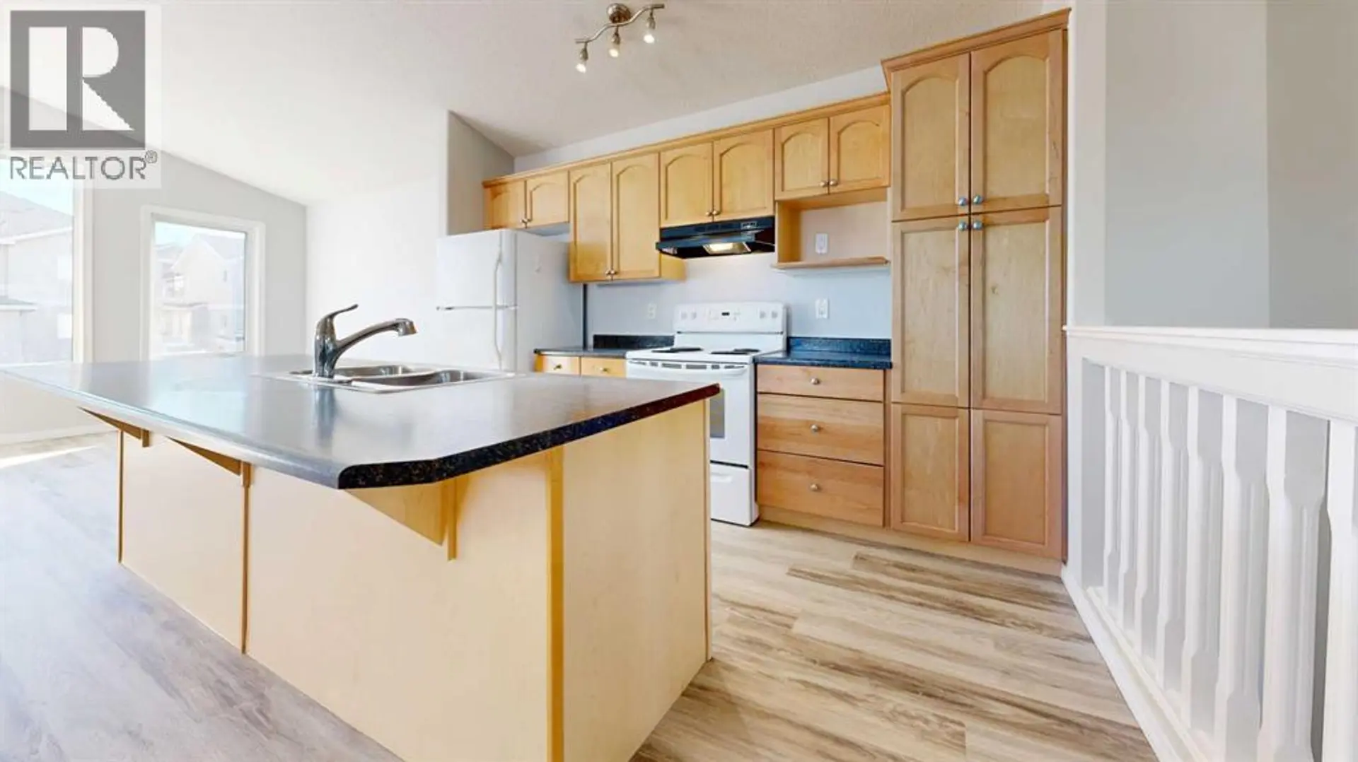 10317 Landing Drive - Image 3