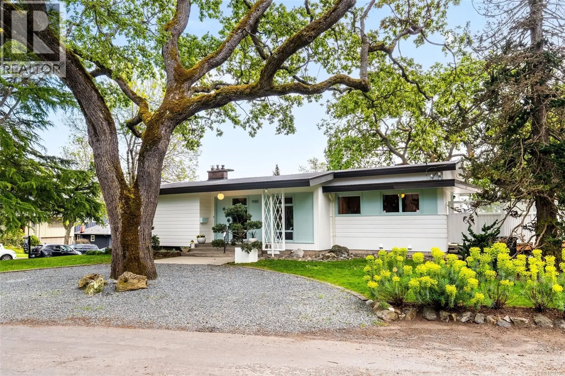 Property at 1195 Kings Rd, Victoria, BC