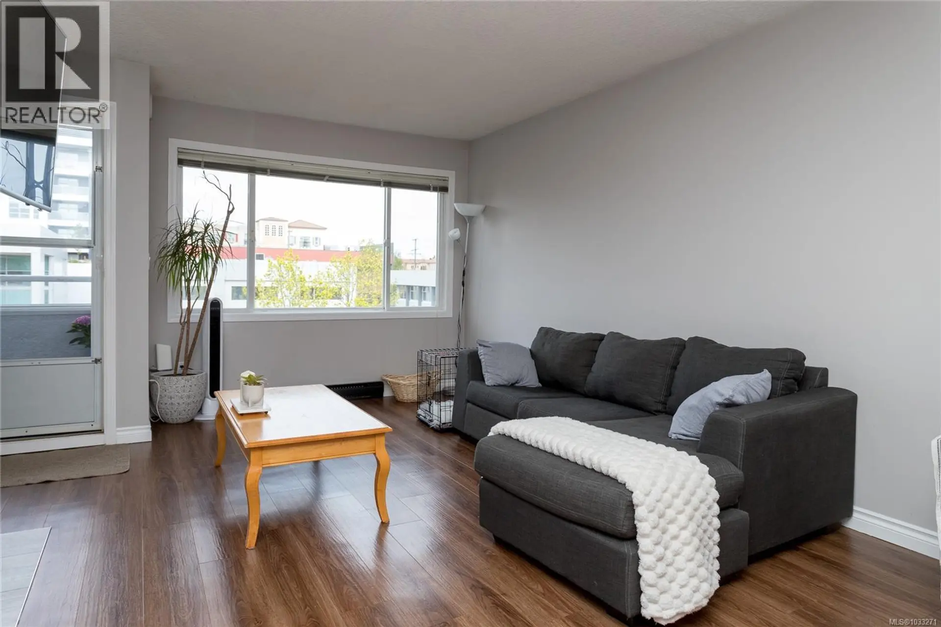 Property at #315 3931 Shelbourne St, Saanich, BC