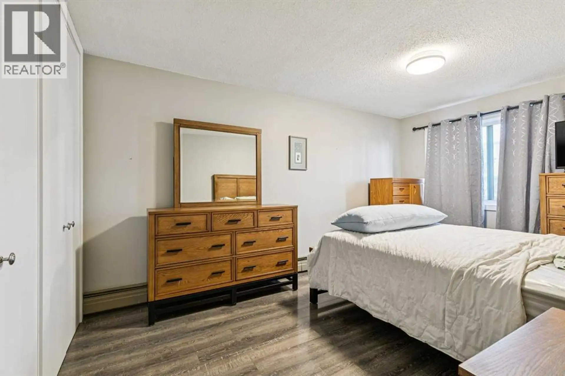 #208 315 Heritage Drive SE - Image 8