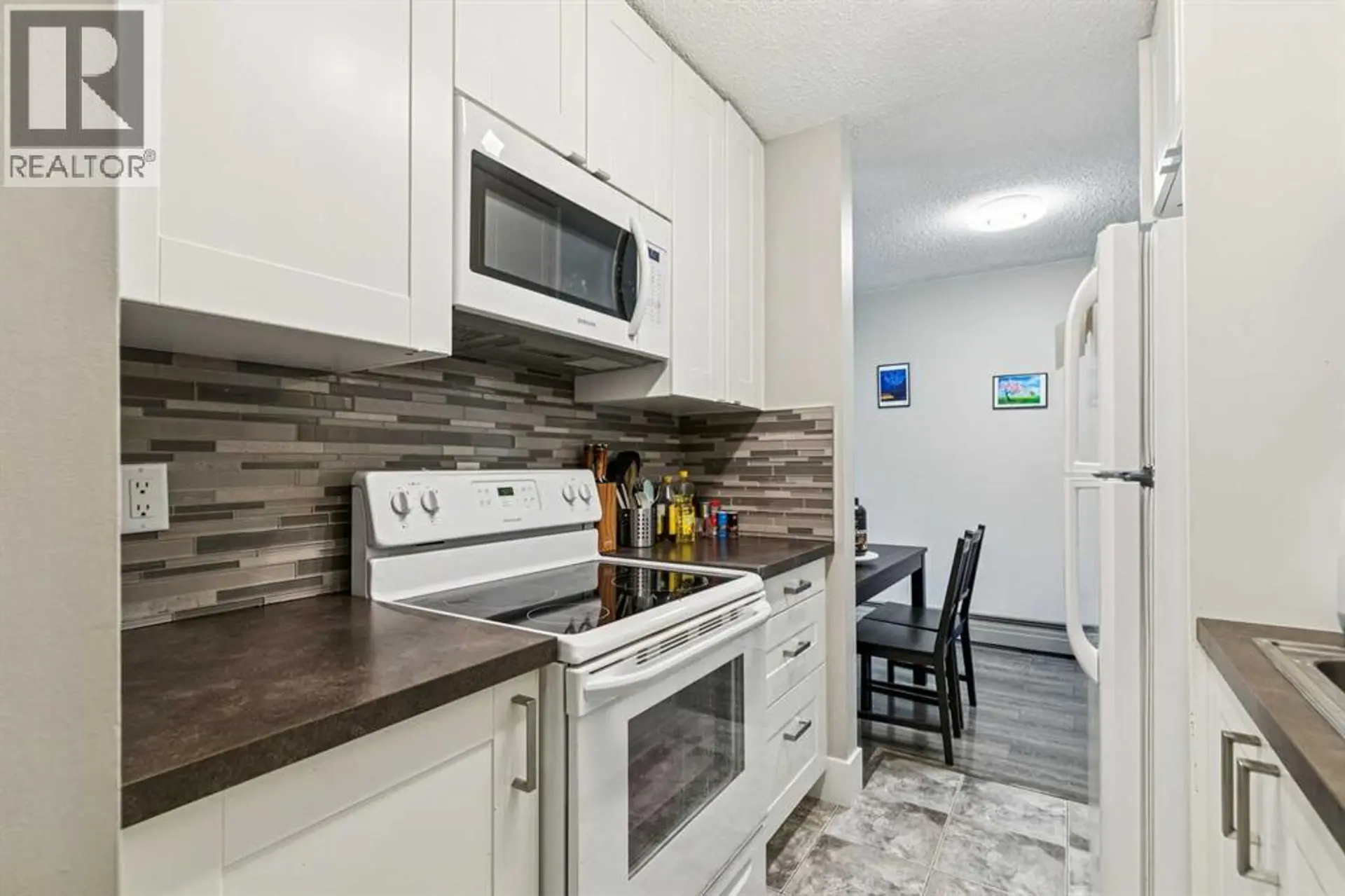 #208 315 Heritage Drive SE - Image 5