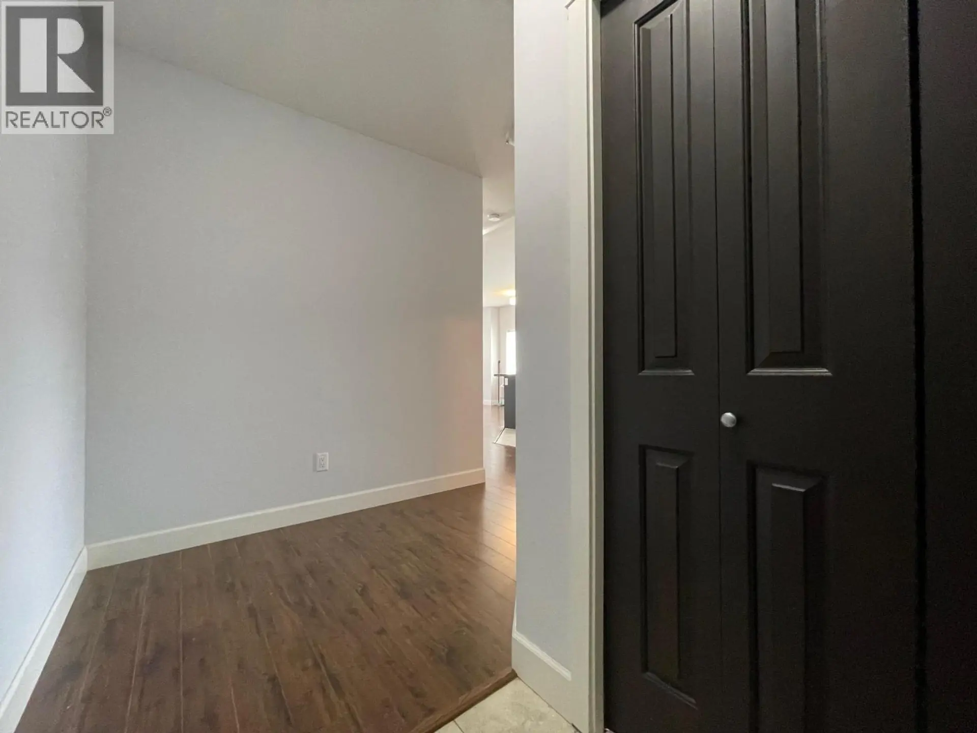 #203 2799 CLAPPERTON Avenue - Image 2