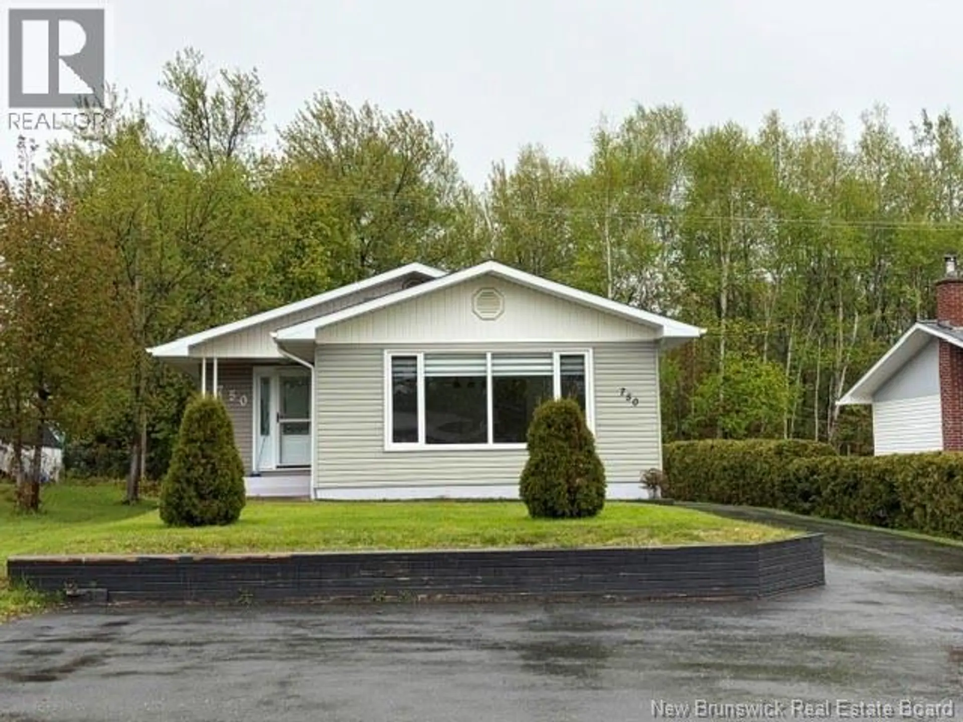 Property at 750 Parkwood Street, Bathurst, NB