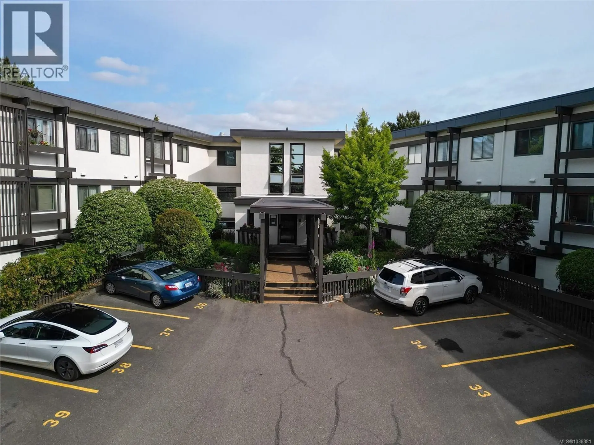#306 1975 Lee Ave - Image 16