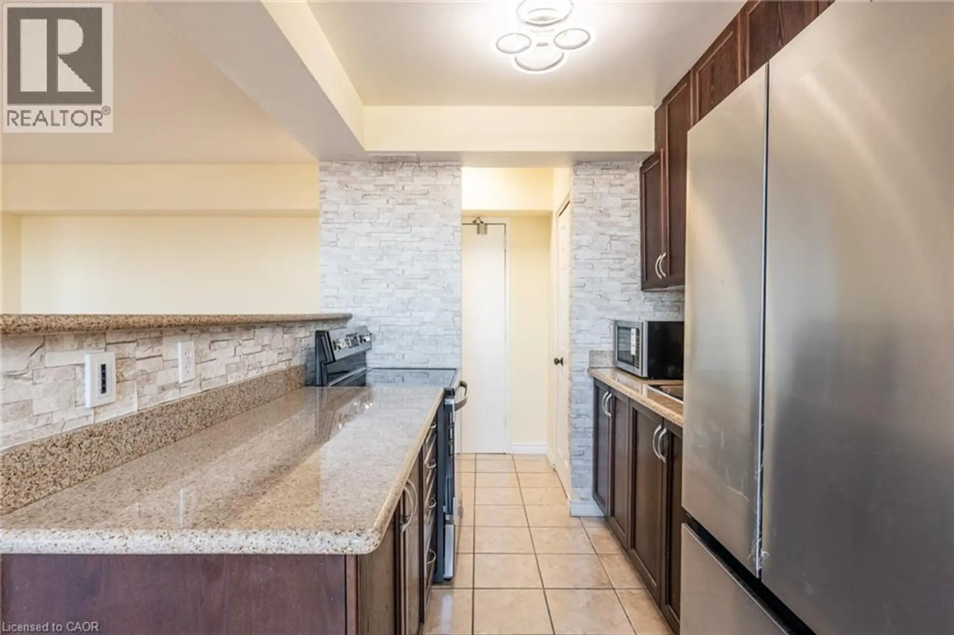 #803 851 QUEENSTON Road - Image 5