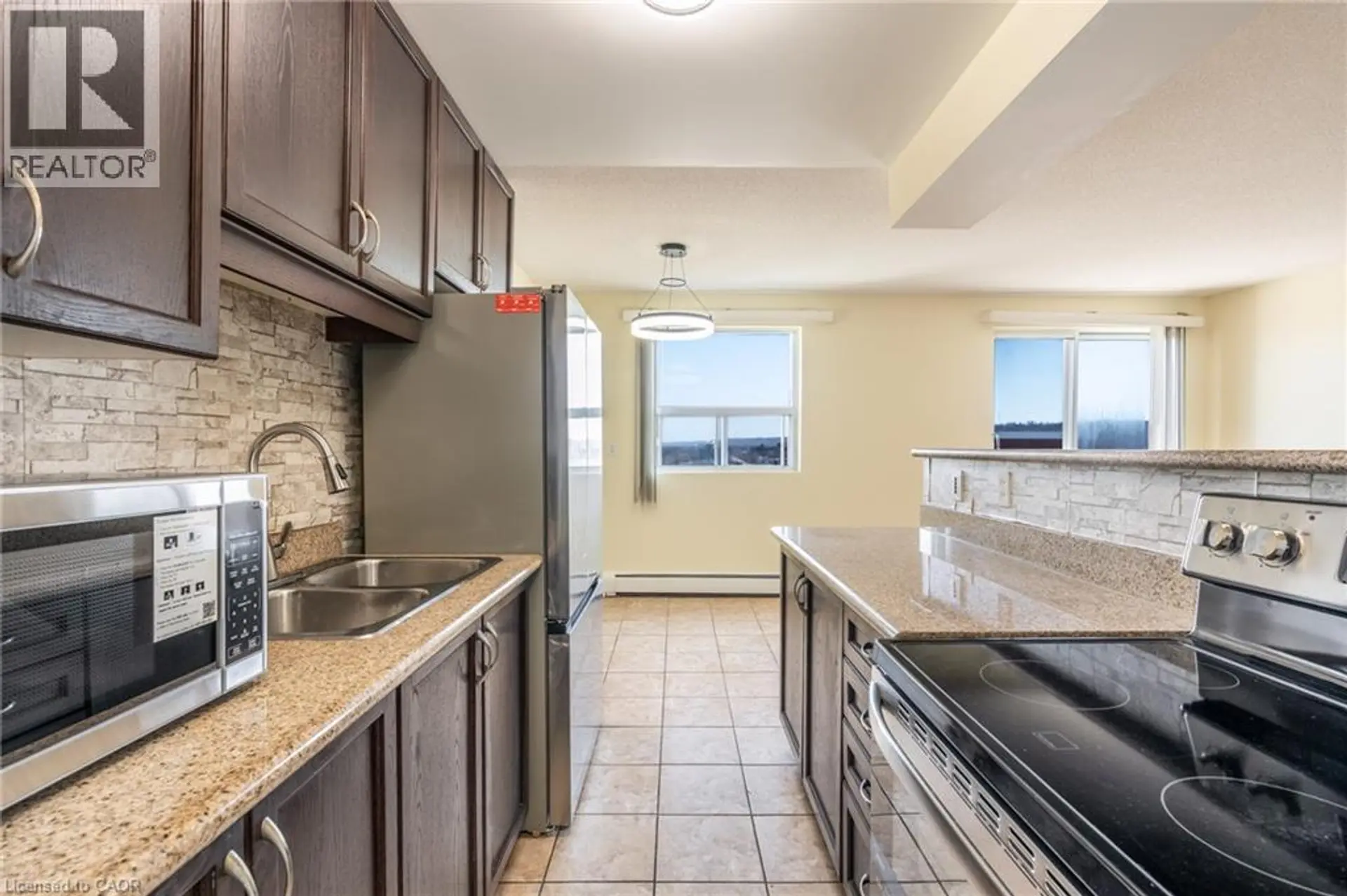 #803 851 QUEENSTON Road - Image 6