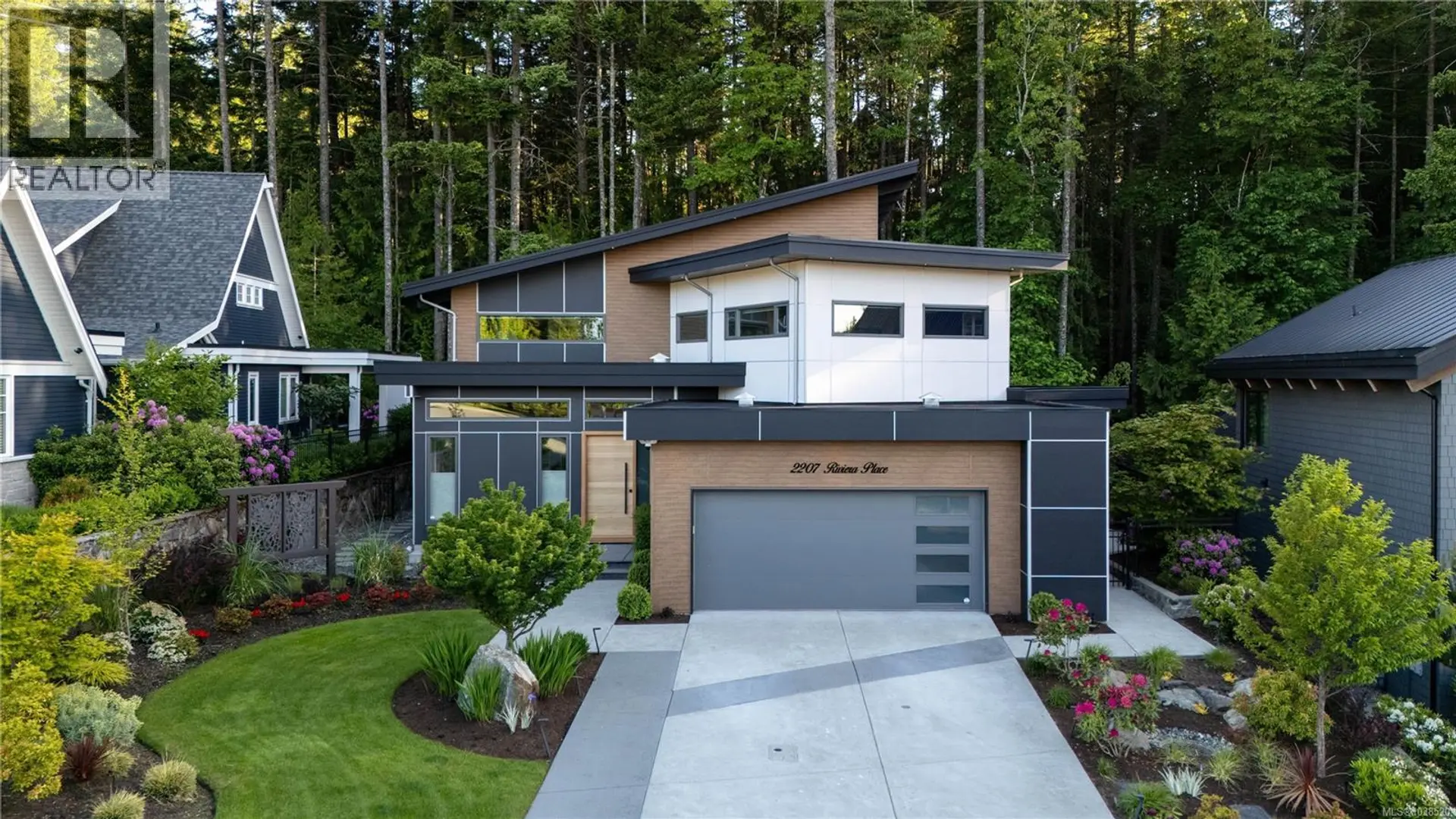 Property at 2207 Riviera Pl, Langford, BC