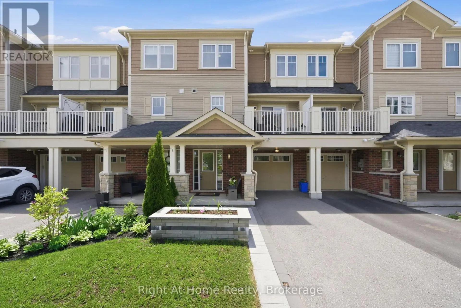 81 FAR NORTH COURT - Image 1
