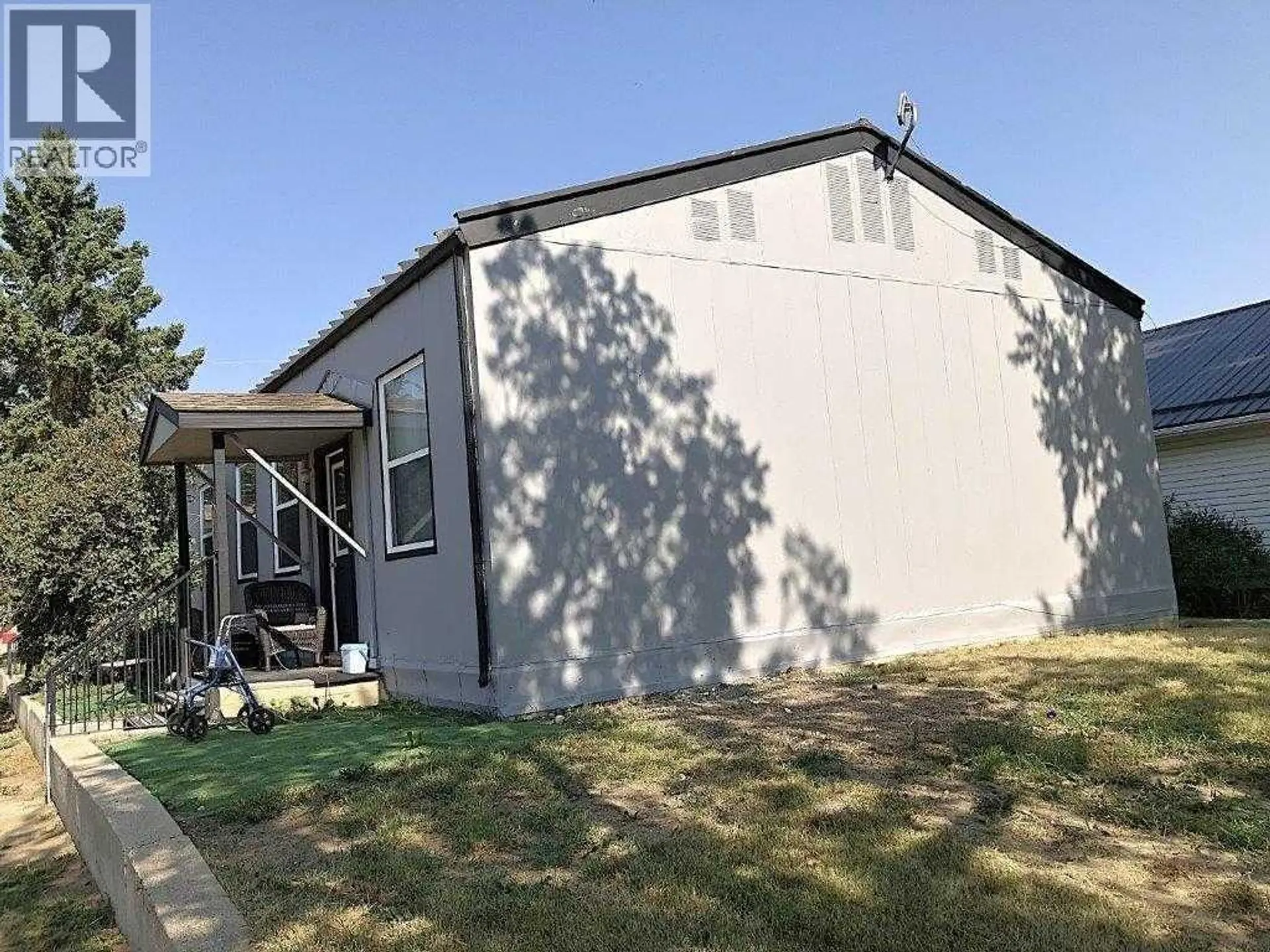 139 1 Street S - Image 2