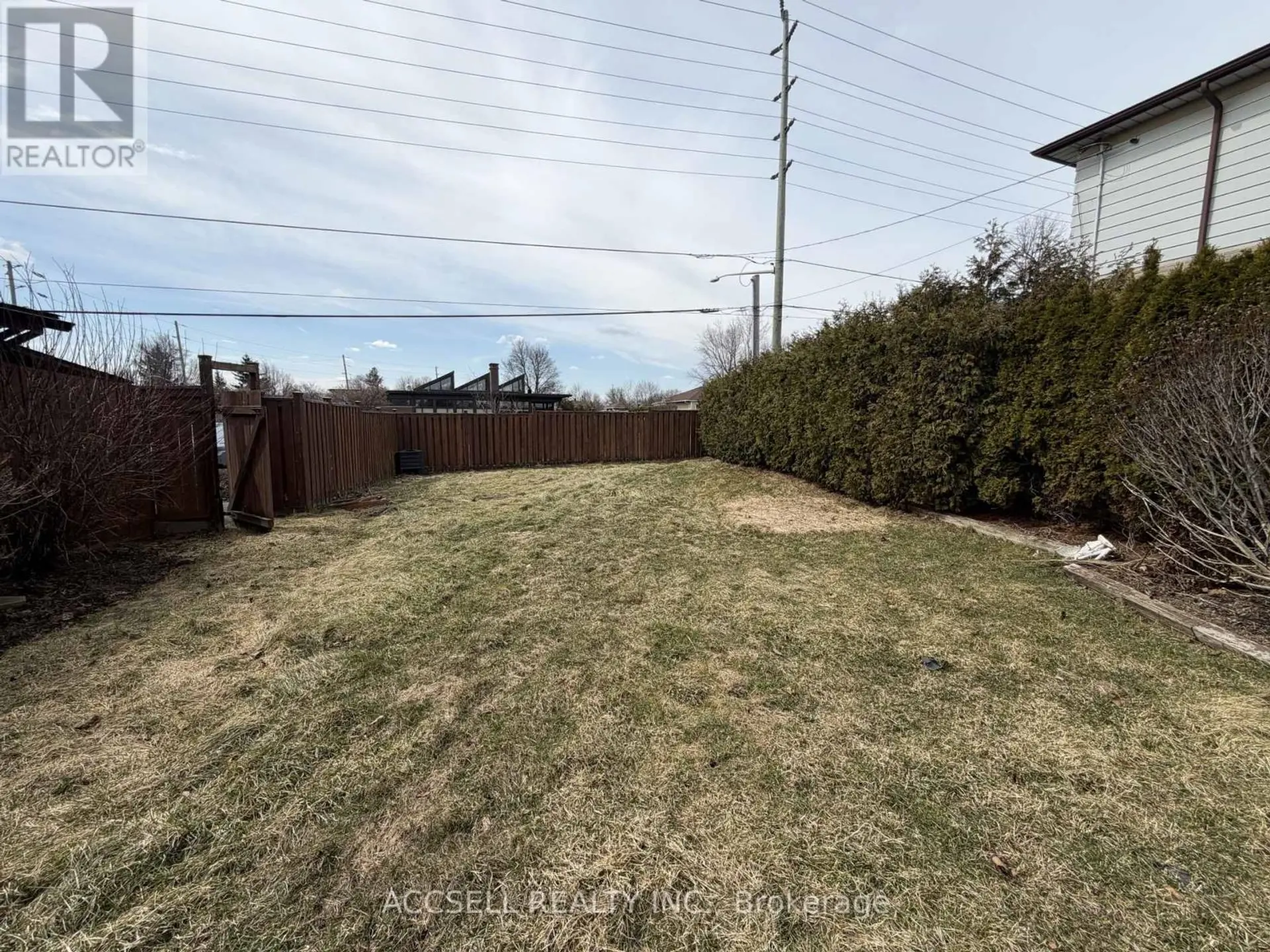 135 MOUNTAINVIEW ROAD S - Image 3
