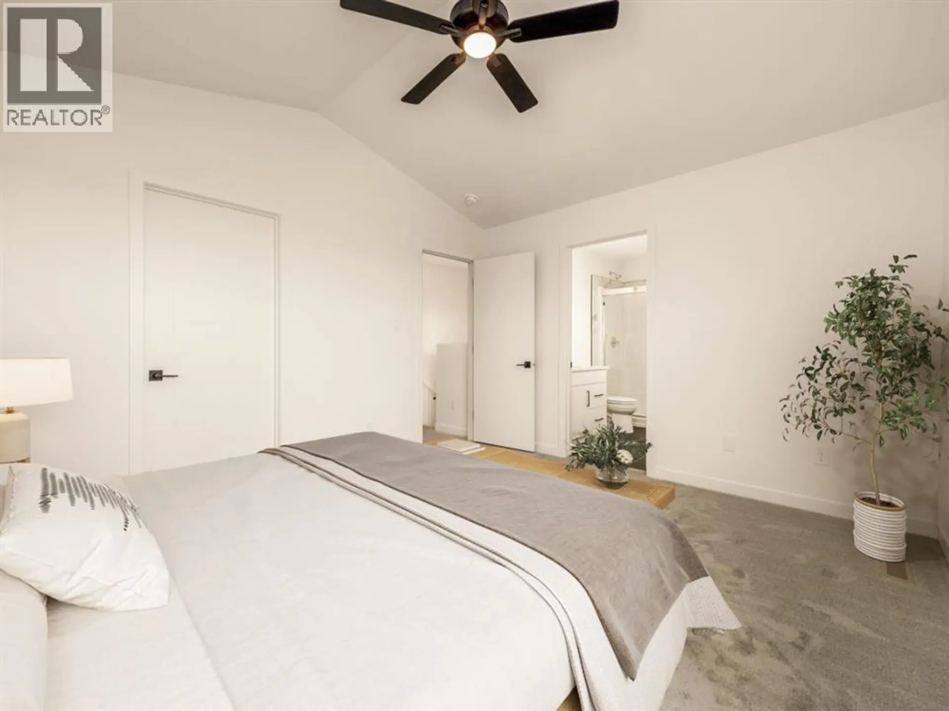 4353 25 Avenue S - Image 14