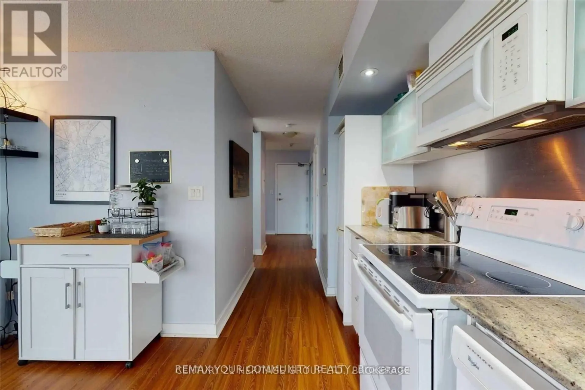 #919 4K SPADINA AVENUE - Image 16