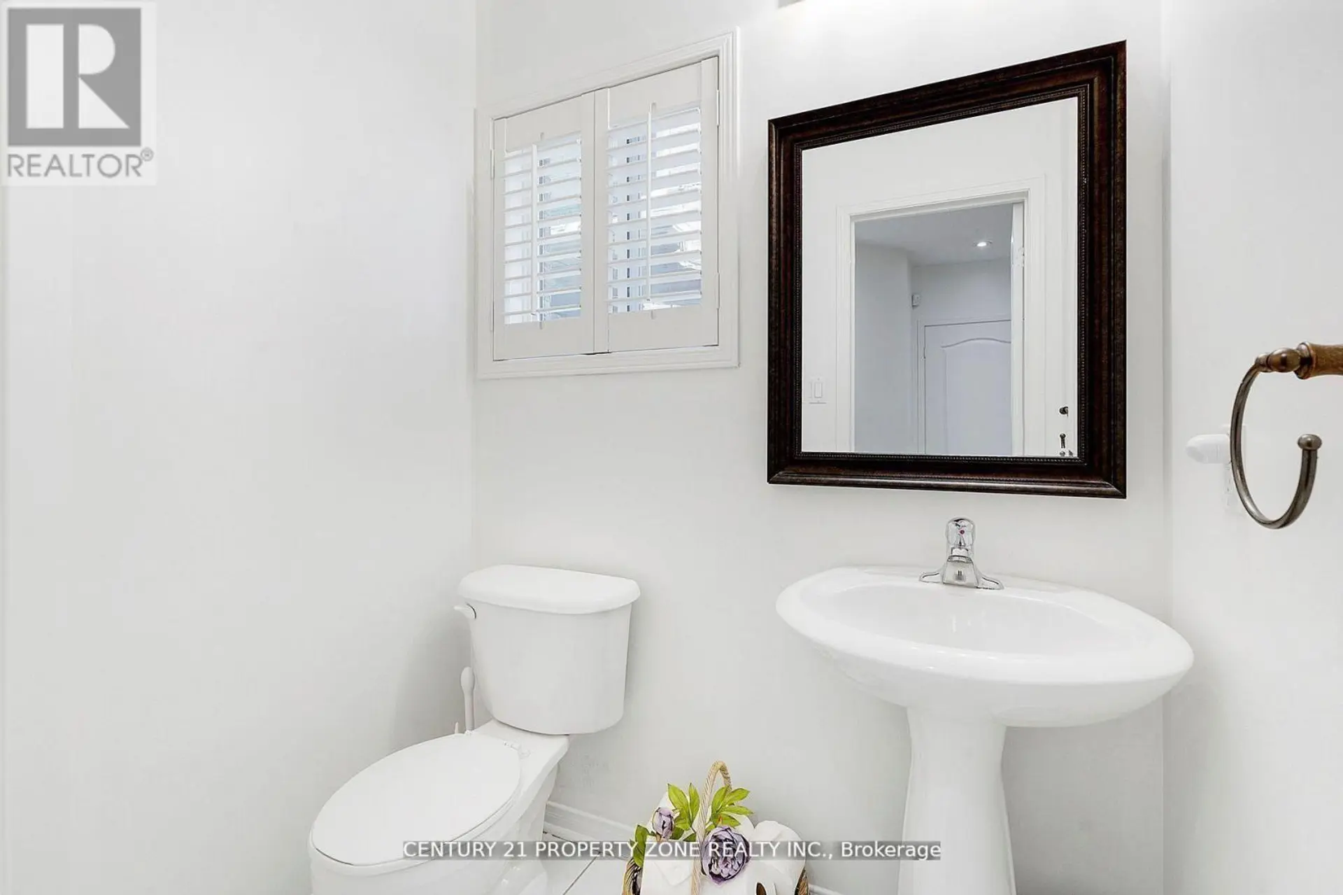 582 PLANTATION GATE - Image 7