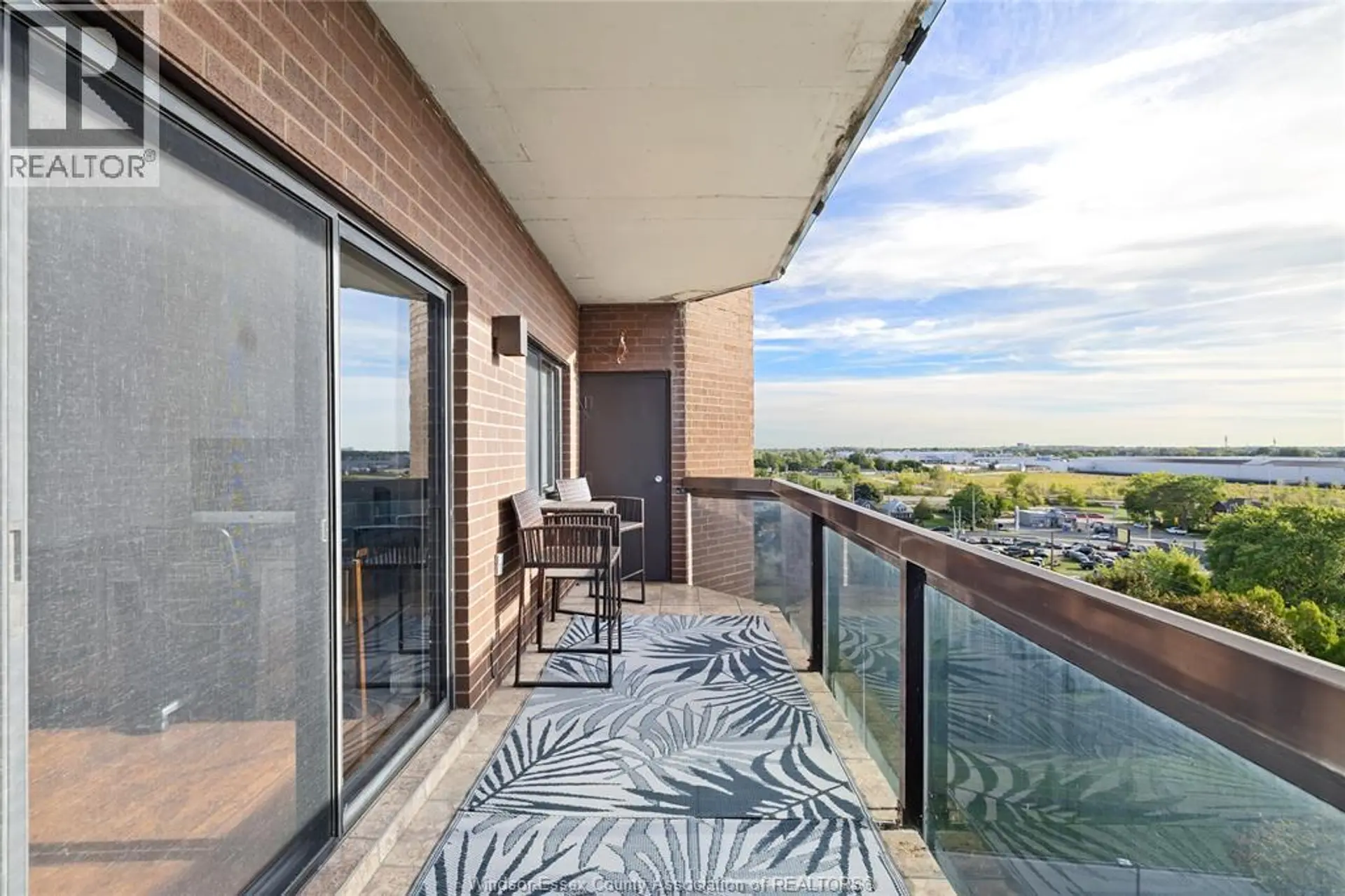 #904 3663 RIVERSIDE DRIVE East - Image 13