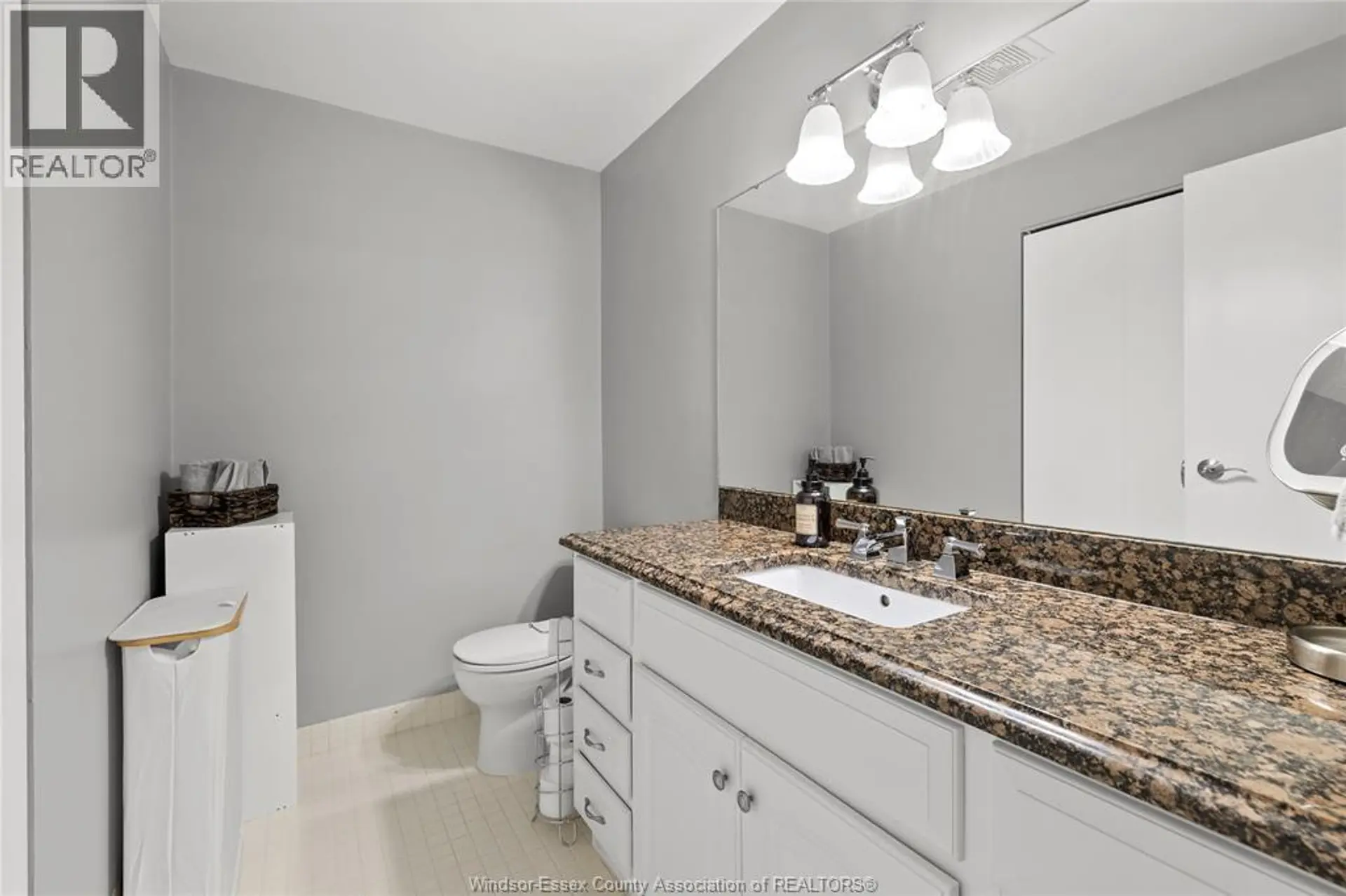 #904 3663 RIVERSIDE DRIVE East - Image 11