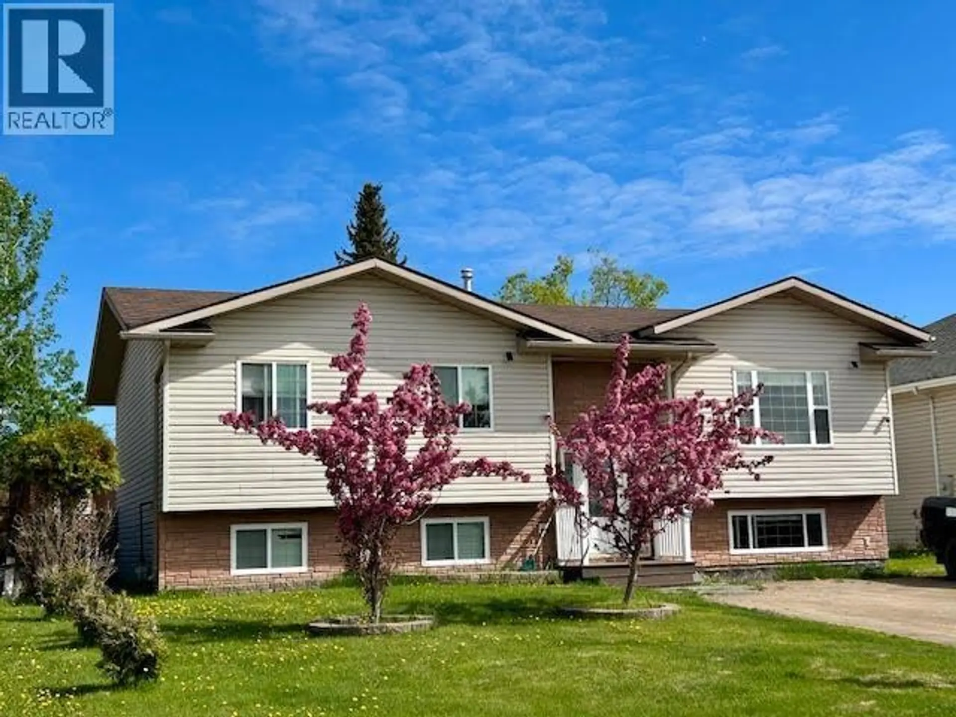 Property at 5227 HALLMARK CRESCENT, Fort Nelson, BC