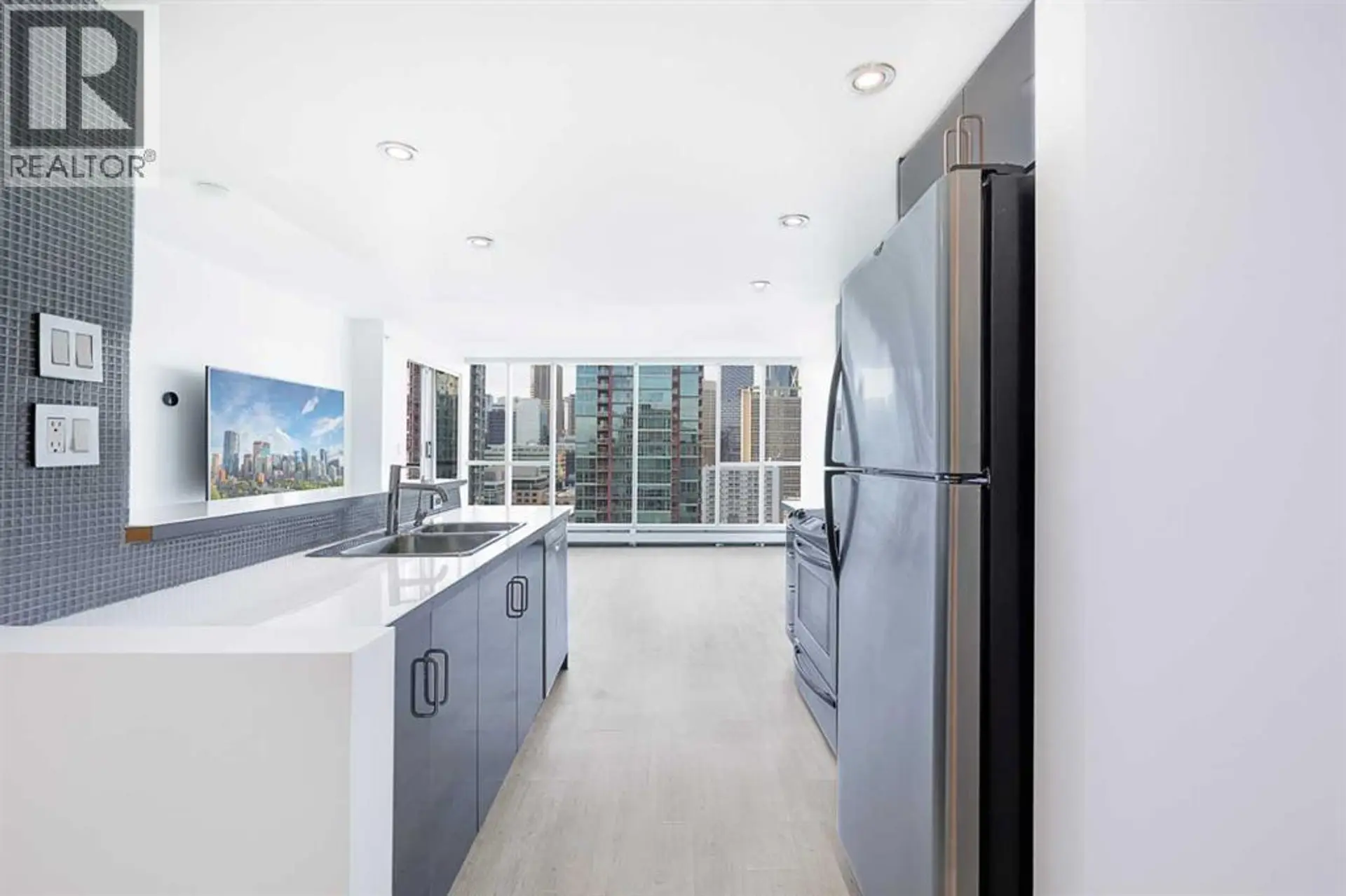 #1601 188 15 Avenue SW - Image 4