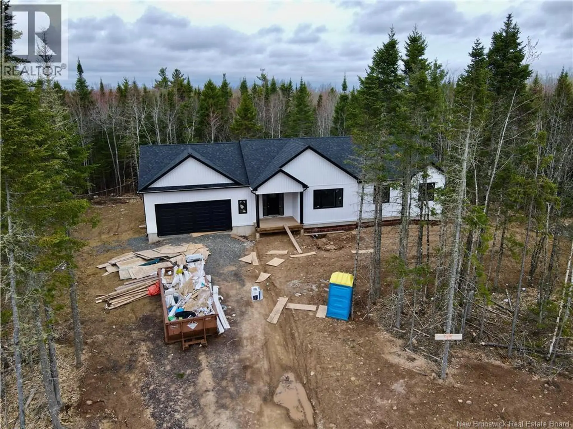 99 Maefield Street - Image 17