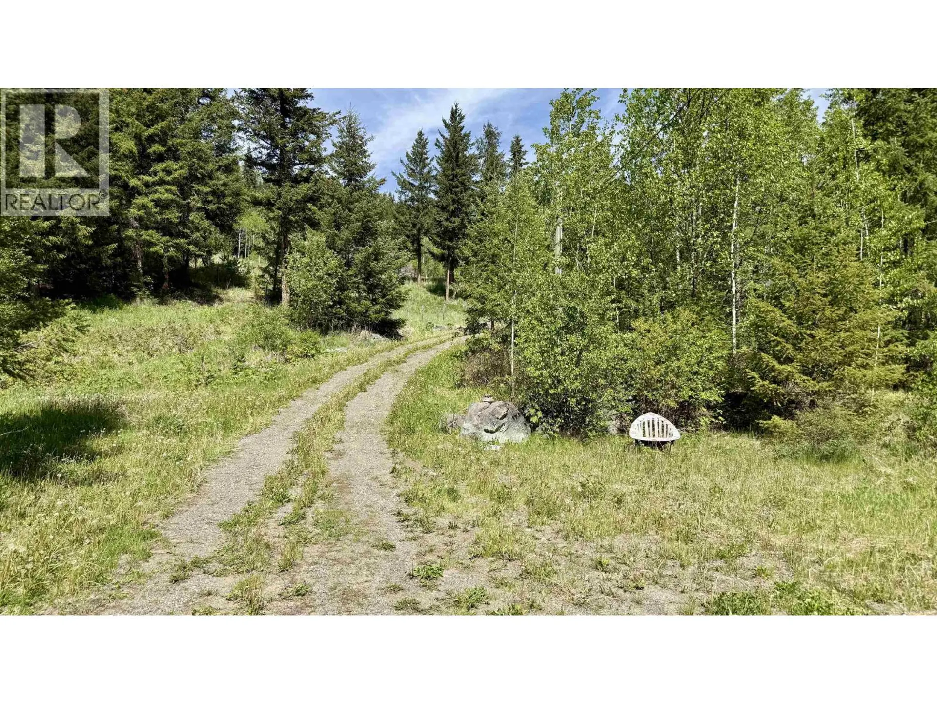 7573 RESORT ROAD - Image 11