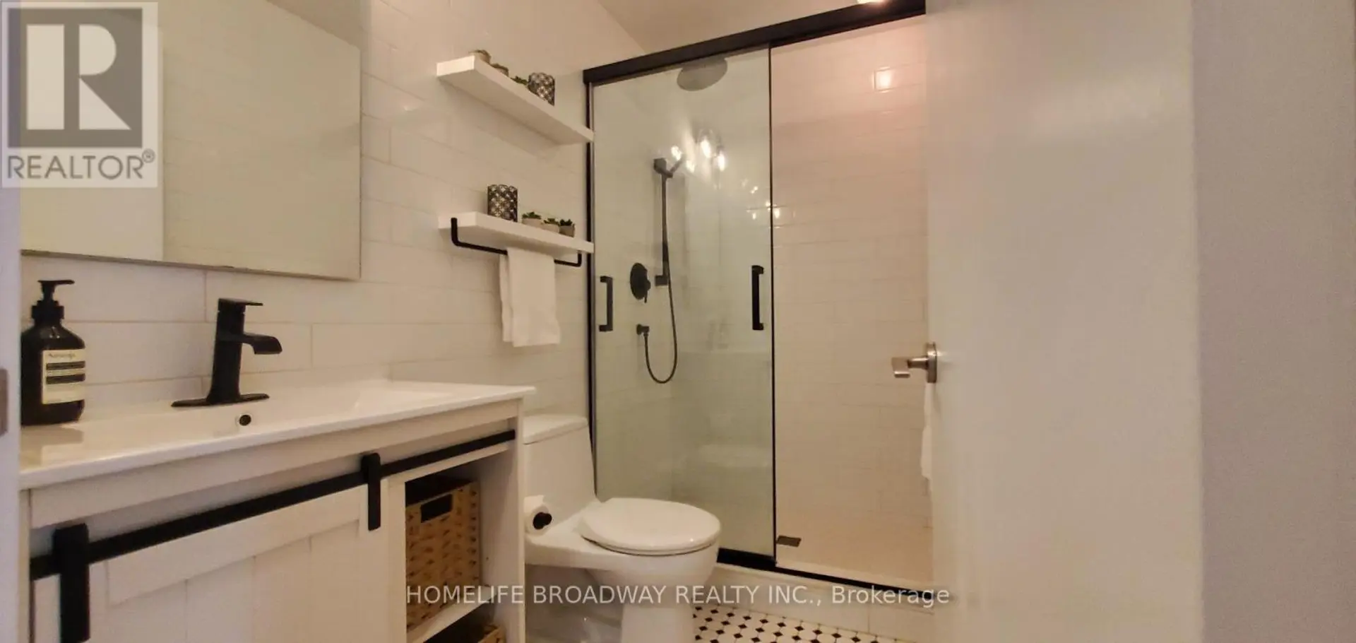 #303 169 JOHN STREET - Image 7