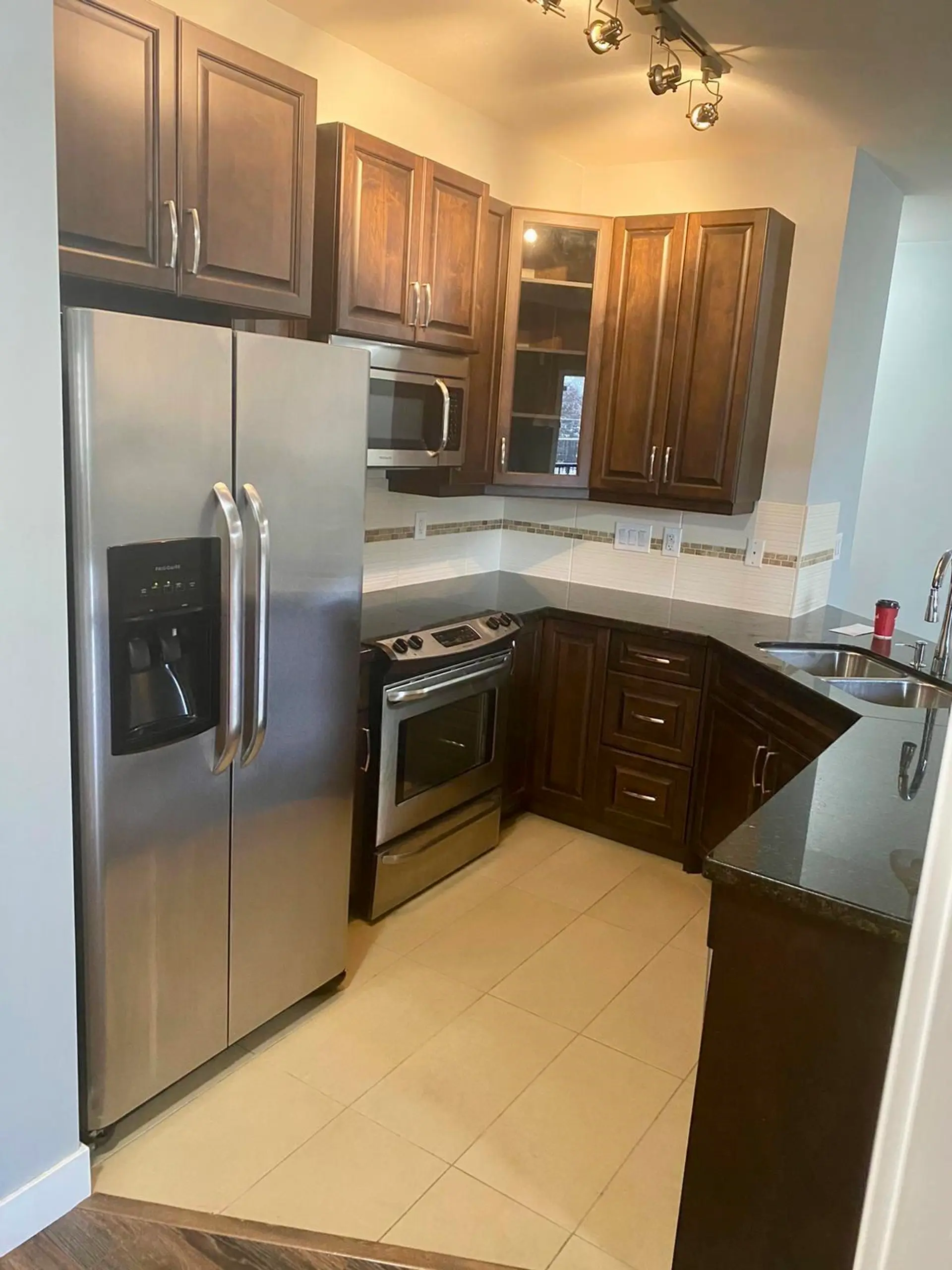 #317 11935 Burnett Street - Image 2
