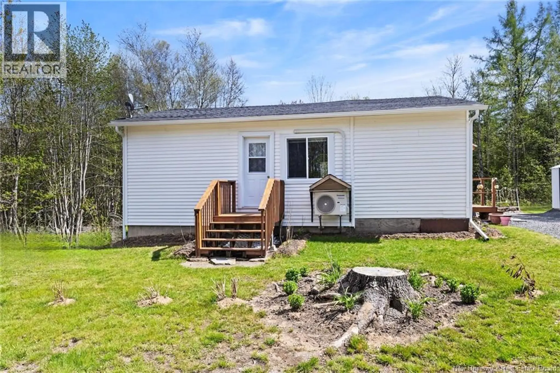 Property at 23 Oak Street, Minto, NB