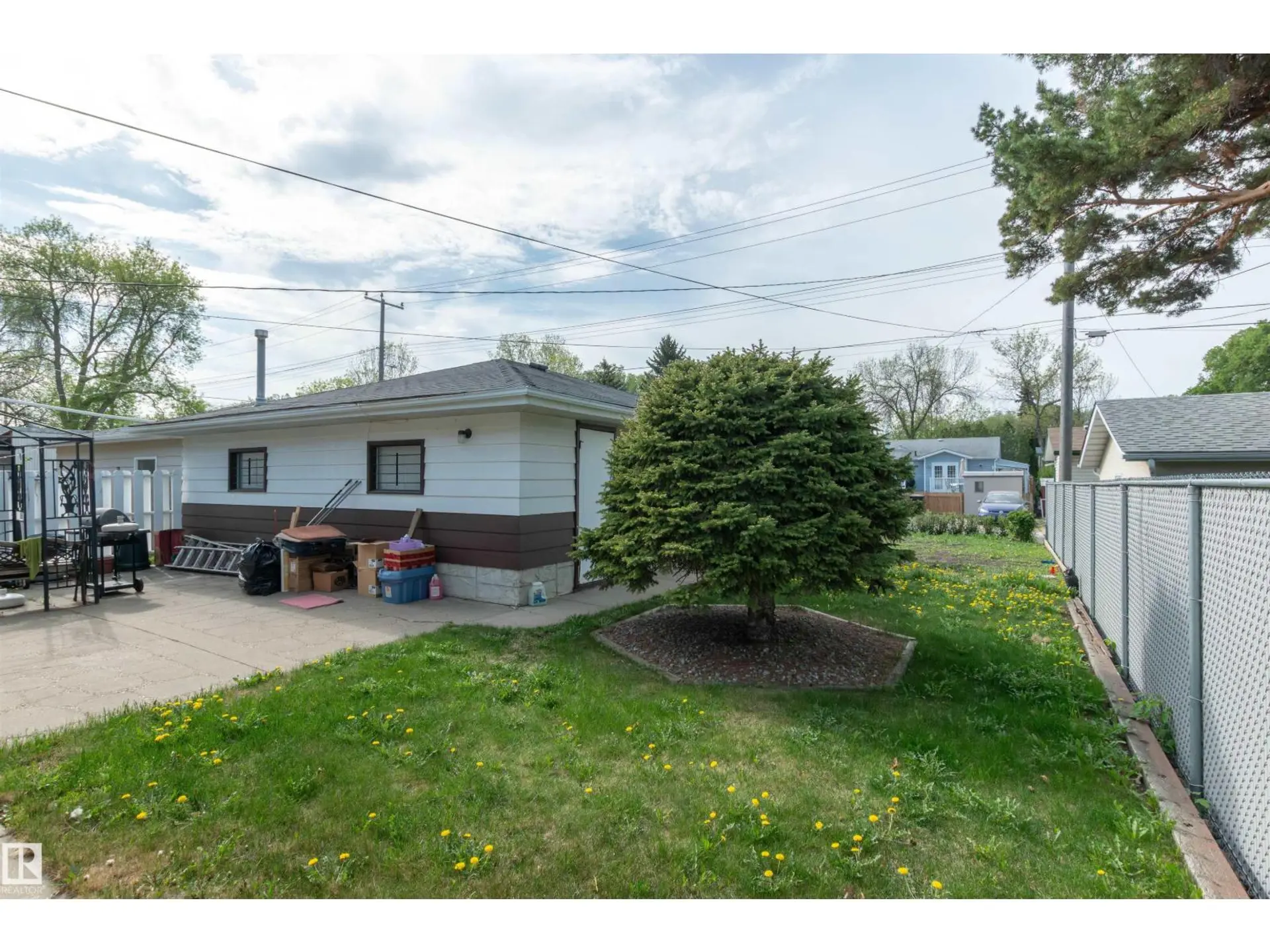 4009 114 AV NW - Image 3